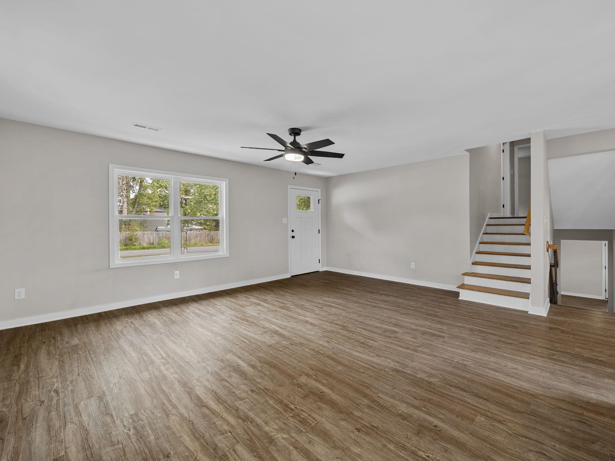 304 Scenic View Road Property Photo 6