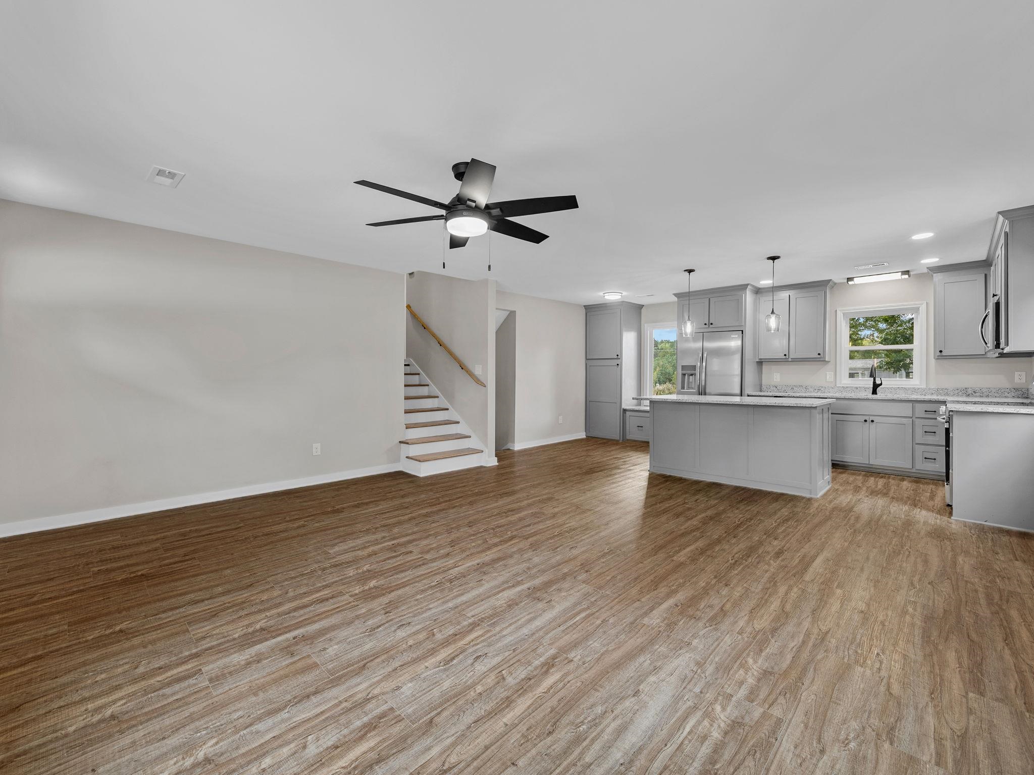 304 Scenic View Road Property Photo 8
