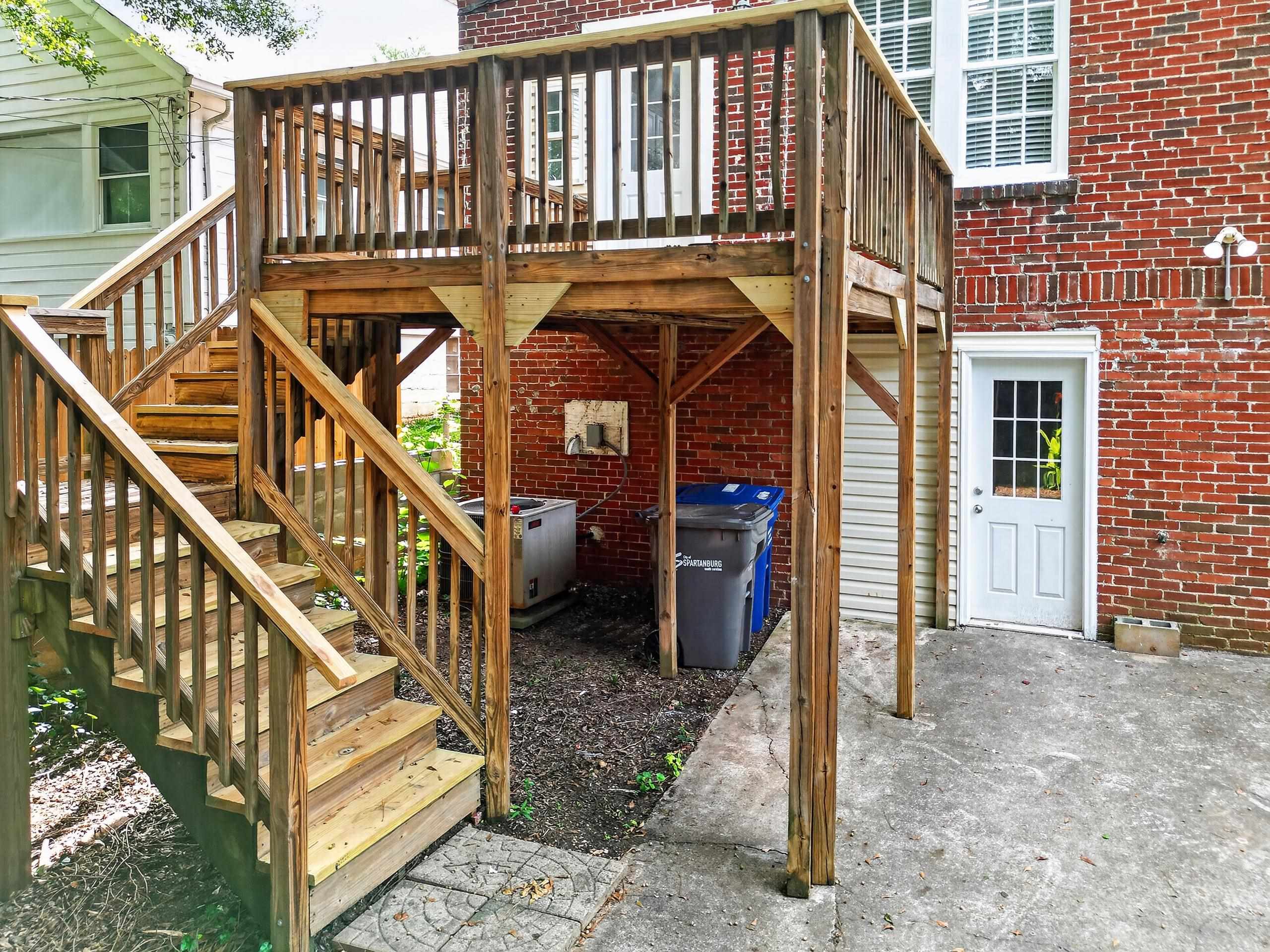 724 Hollywood Street Property Photo 24