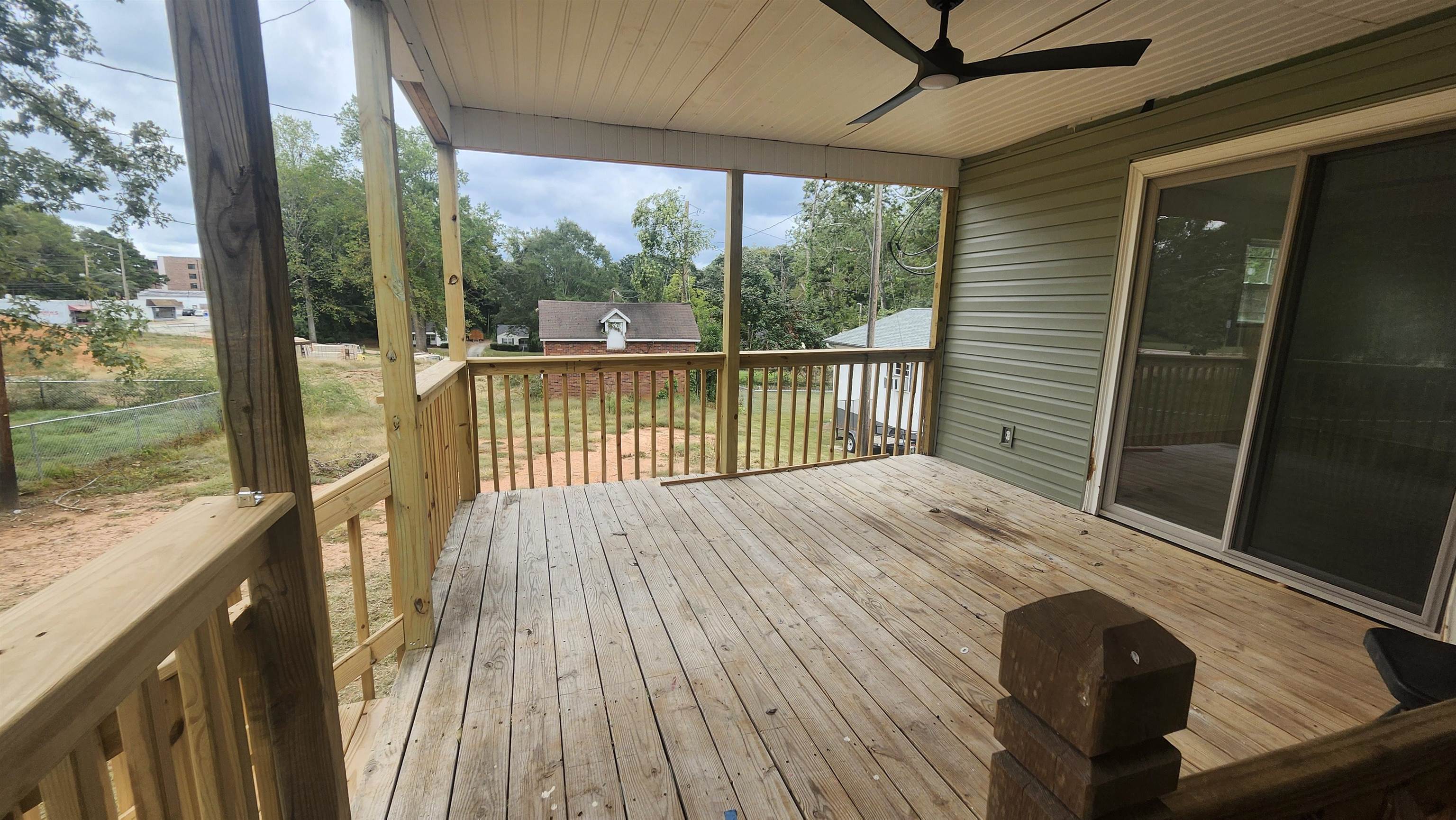 105 Ponce De Leon Avenue Property Photo 5