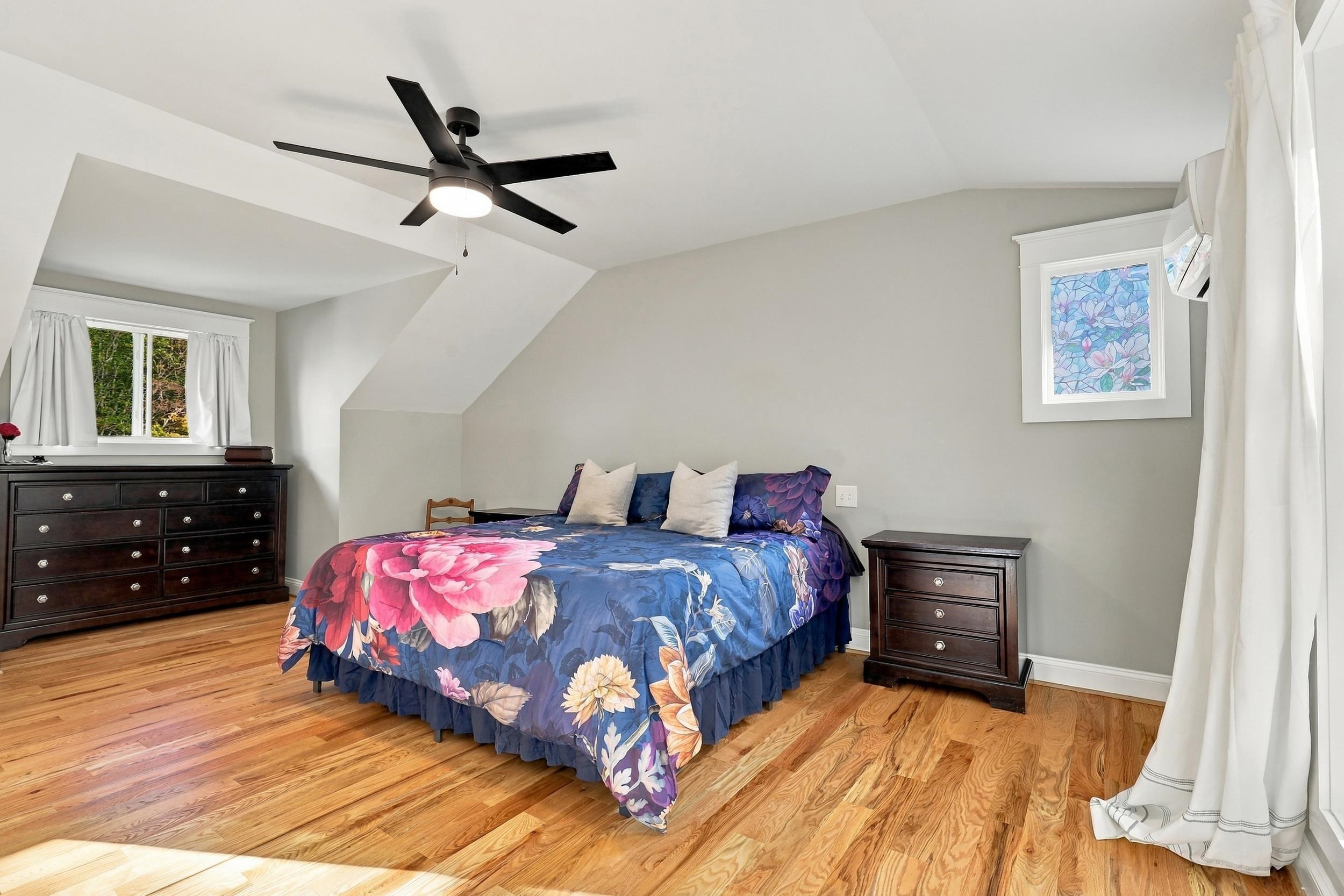 100 Brandon Drive Property Photo 12