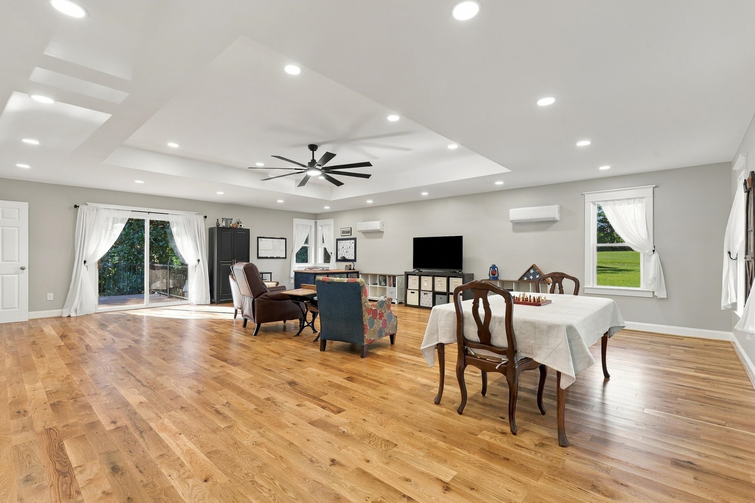 100 Brandon Drive Property Photo 18