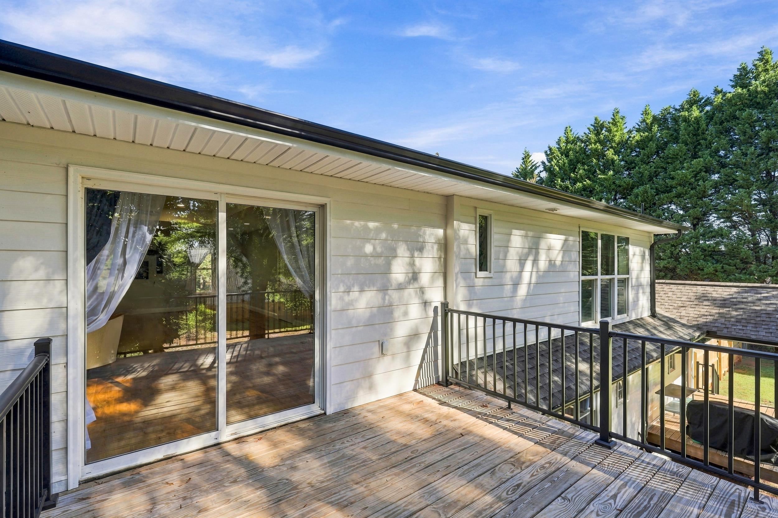 100 Brandon Drive Property Photo 20