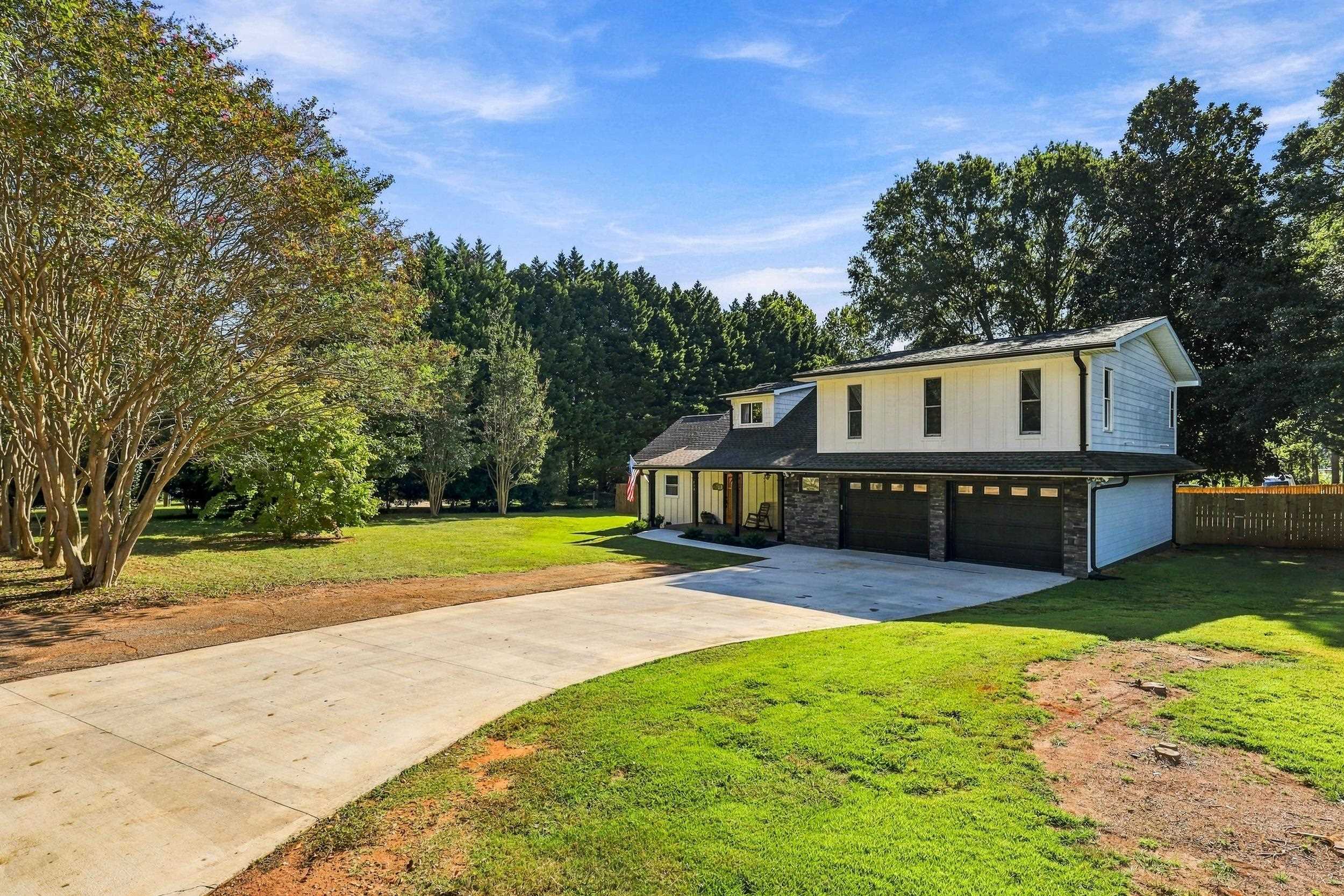 100 Brandon Drive Property Photo 23