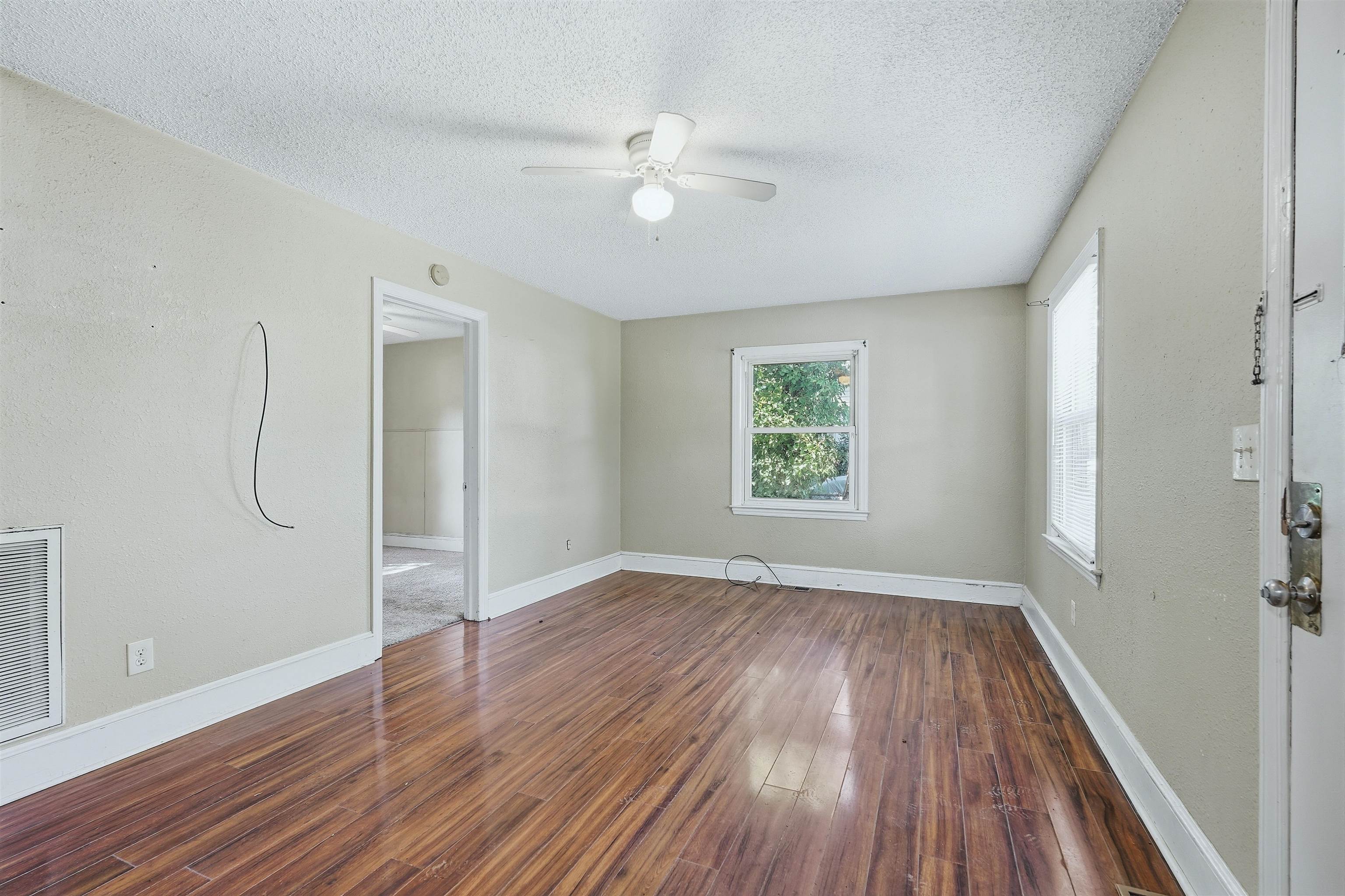 101 Tyler Court Property Photo 3