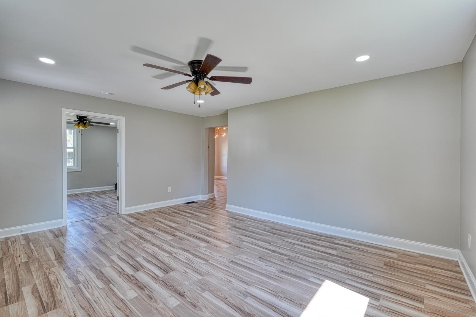 125 Cunningham Street Property Photo 4
