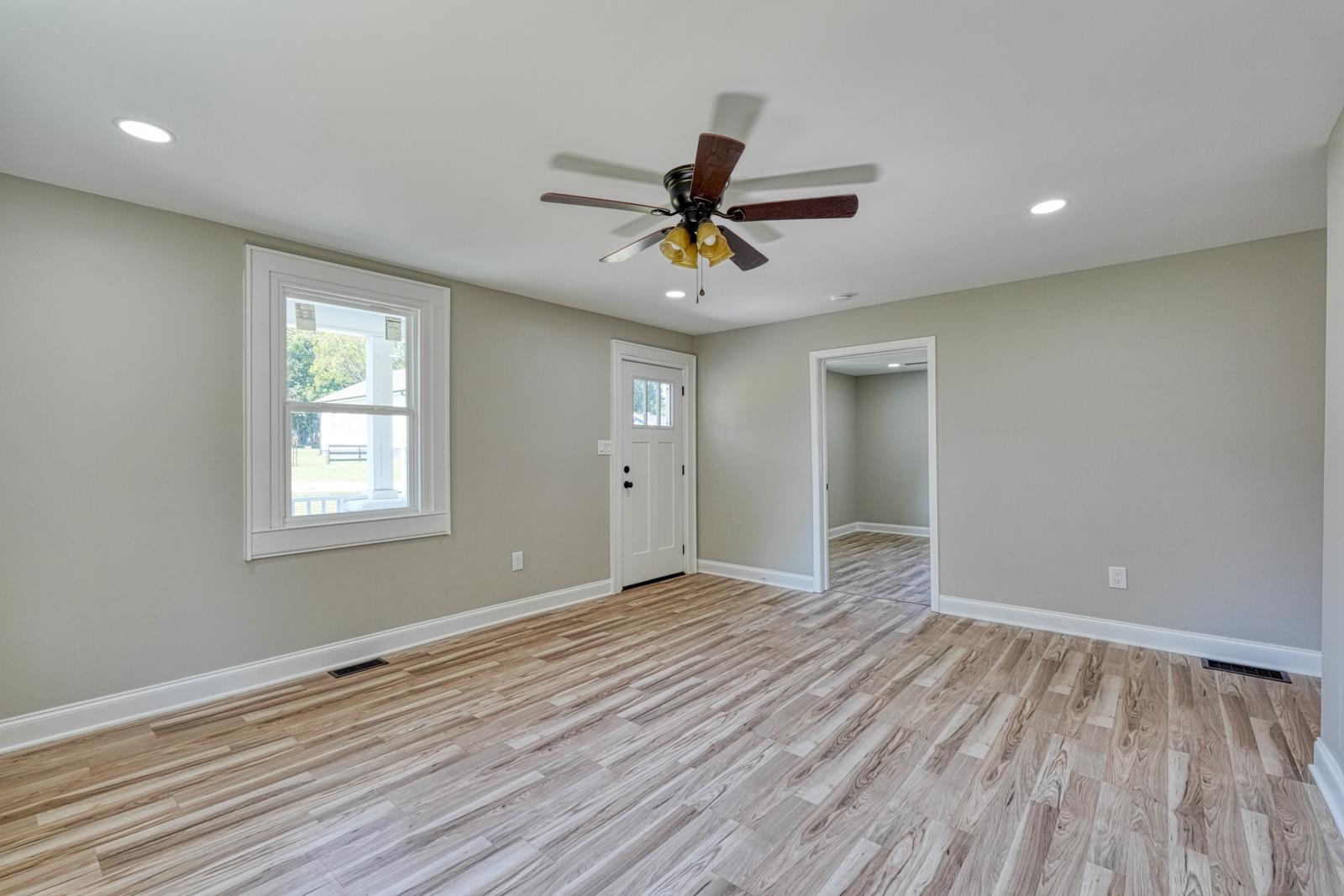 125 Cunningham Street Property Photo 5