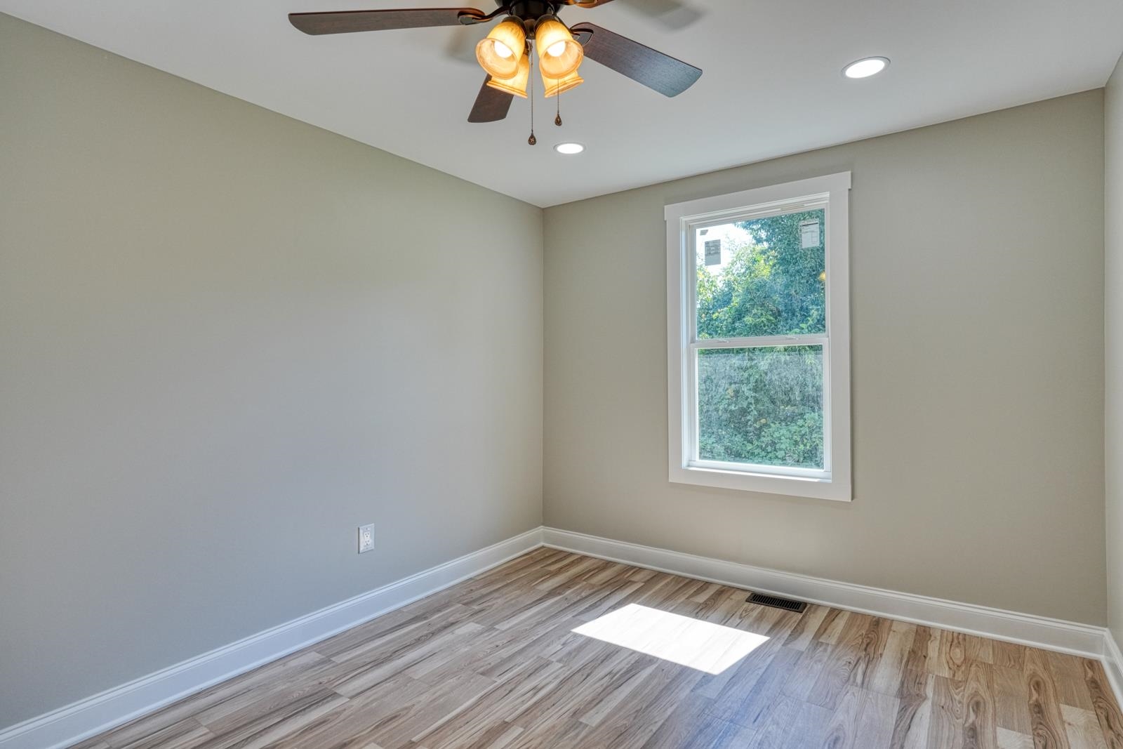 125 Cunningham Street Property Photo 22