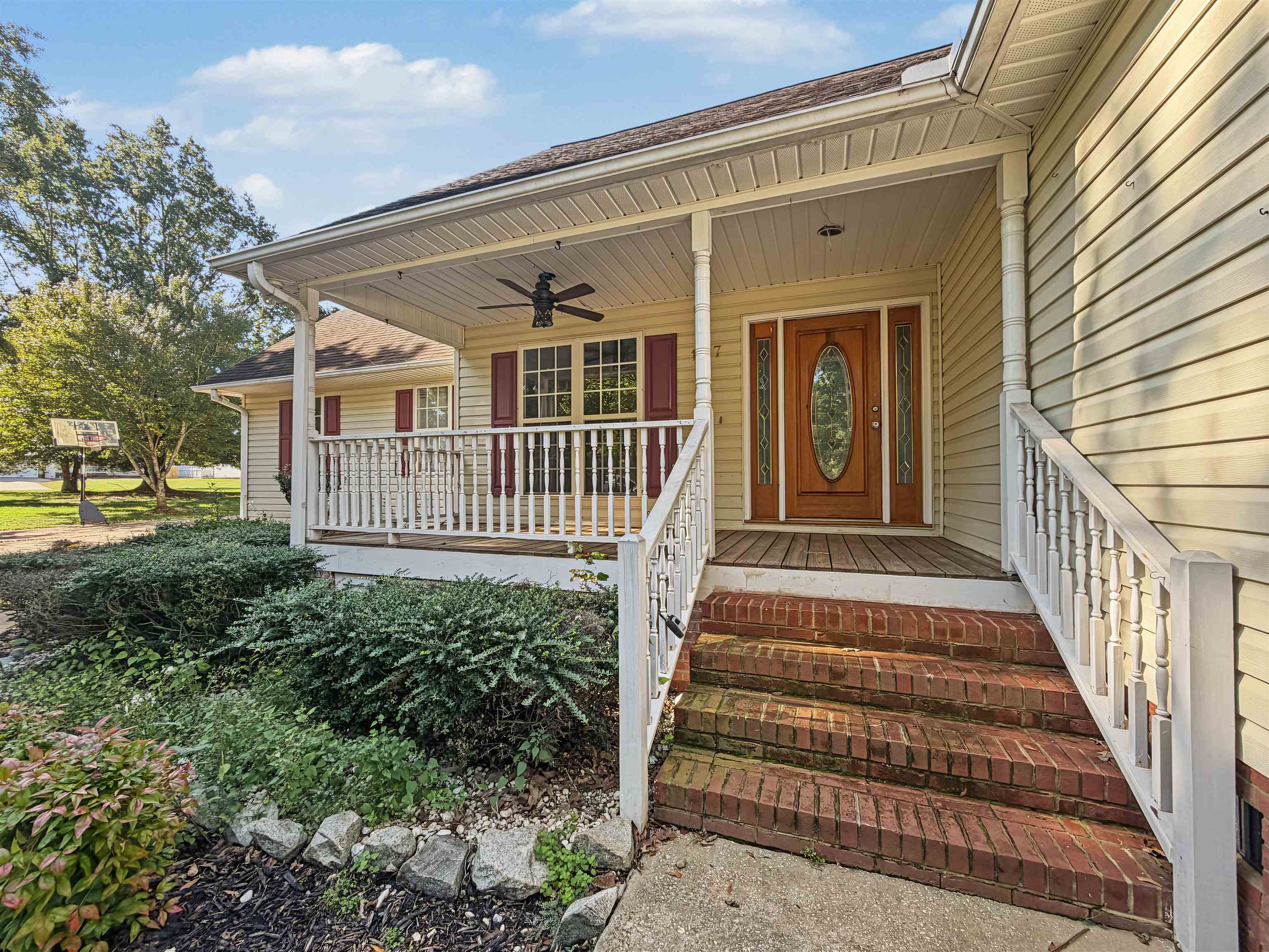 137 Eagle Ridge Drive Property Photo 3