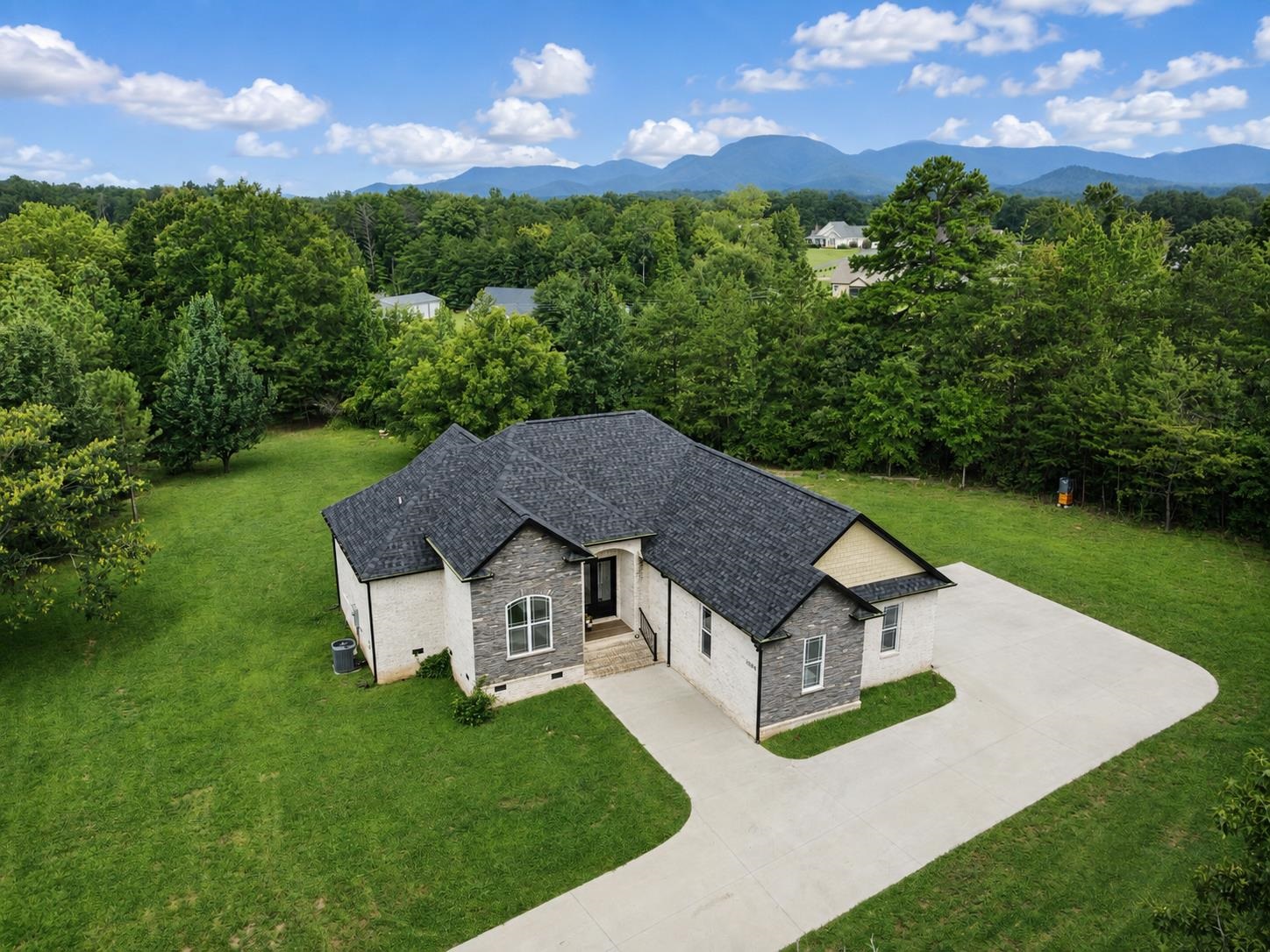 20085 Ashville Highway Property Photo 1