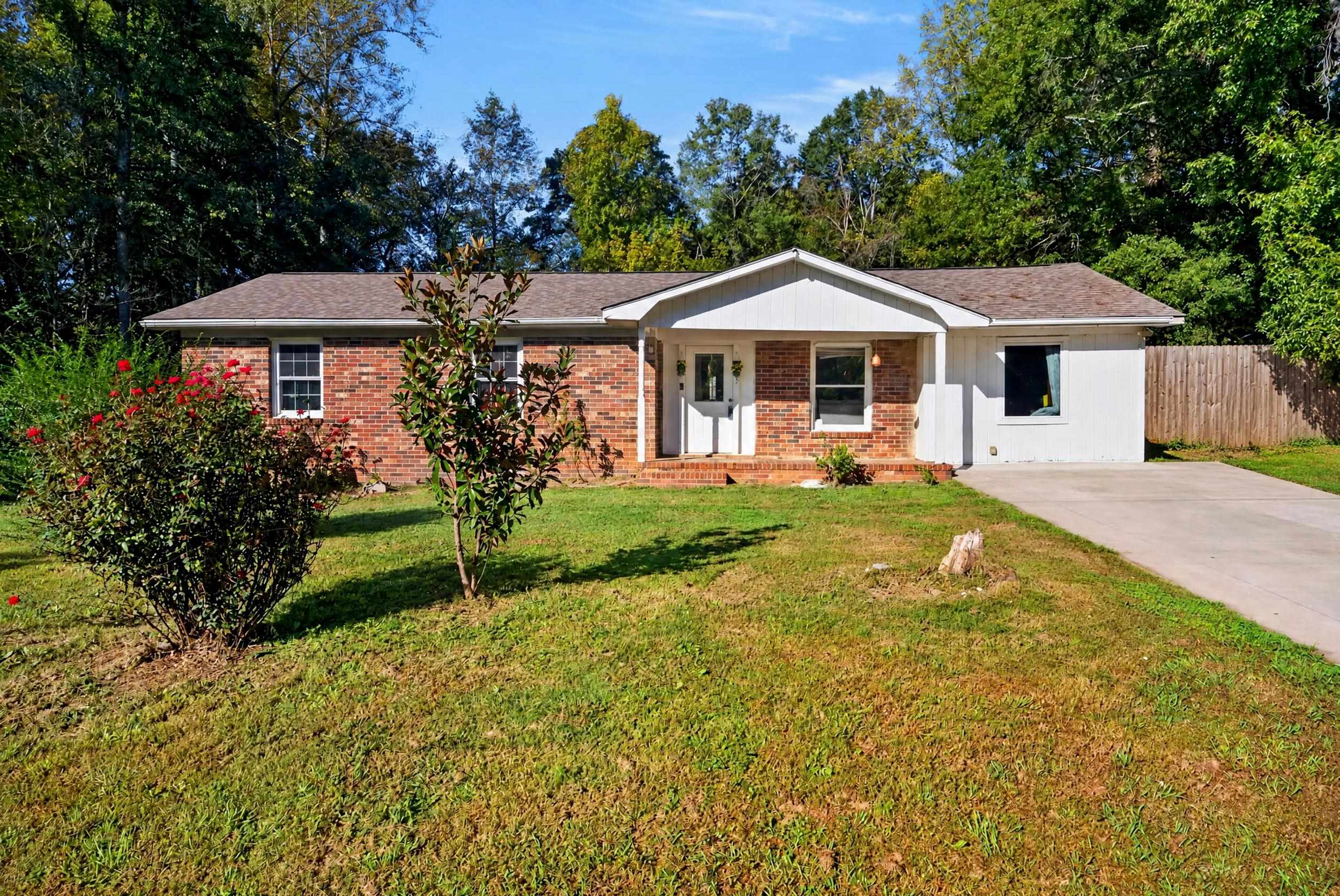 5 E Oak Hill Court Property Photo 1