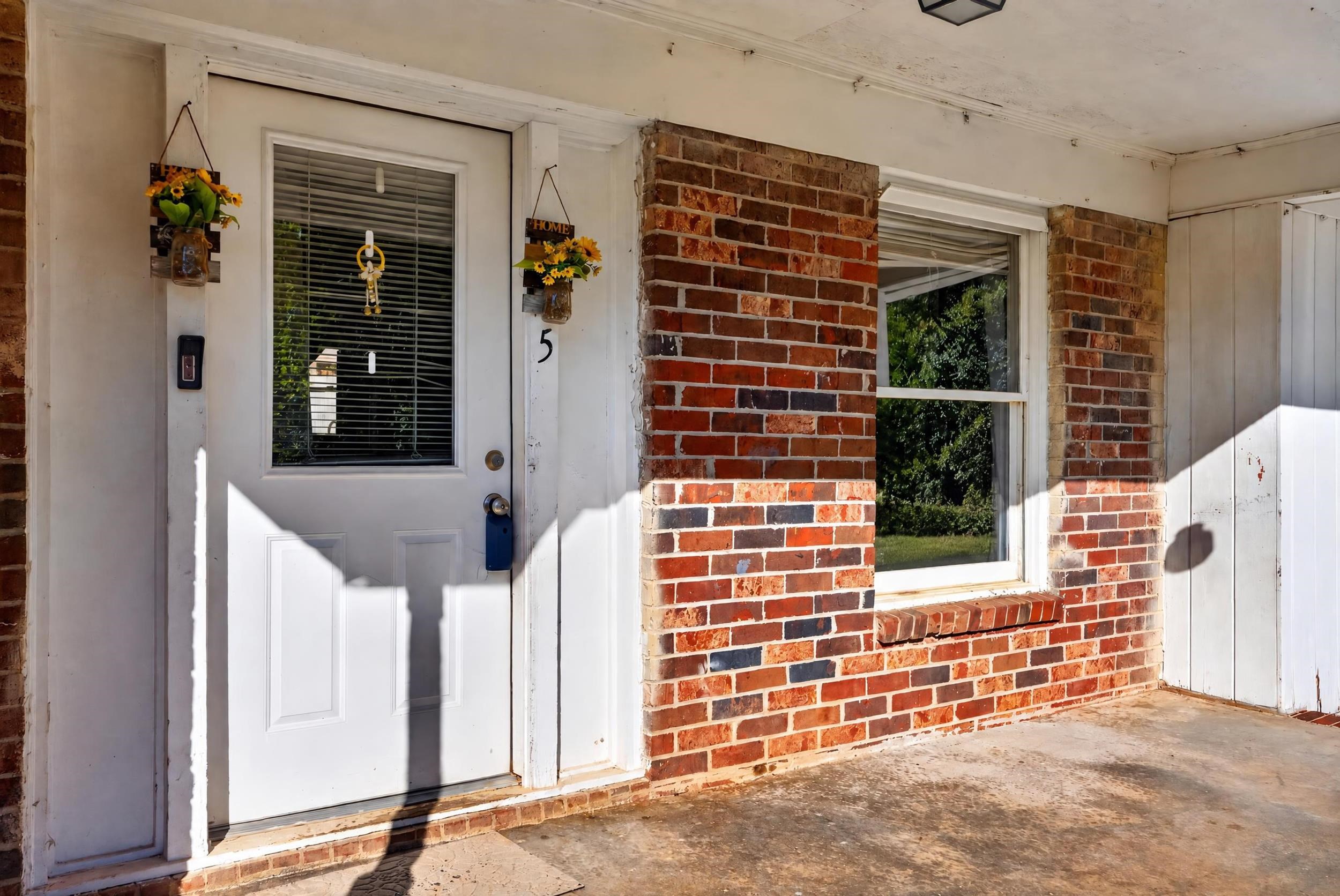 5 E Oak Hill Court Property Photo 4