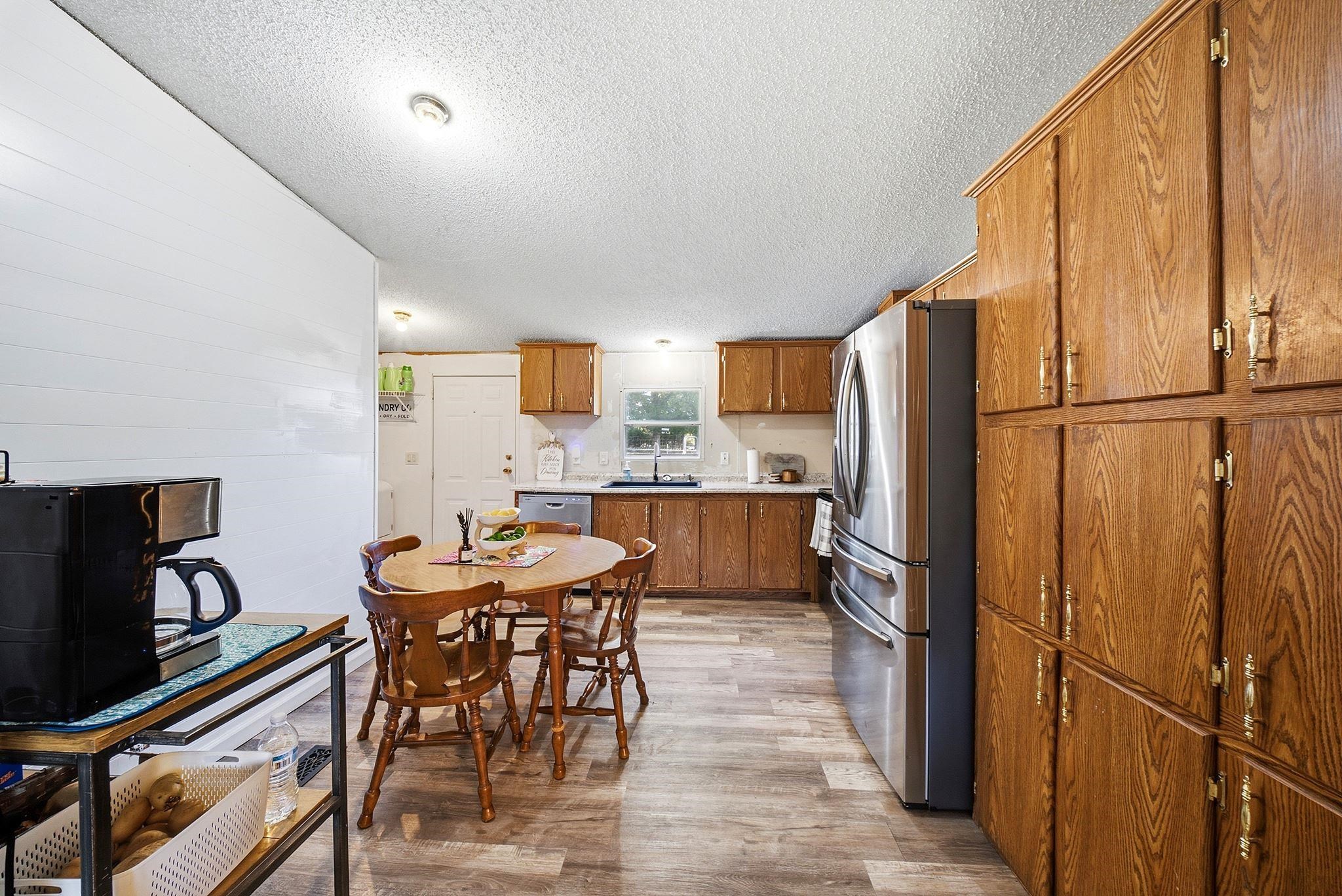 714 Saphire Court Property Photo 5