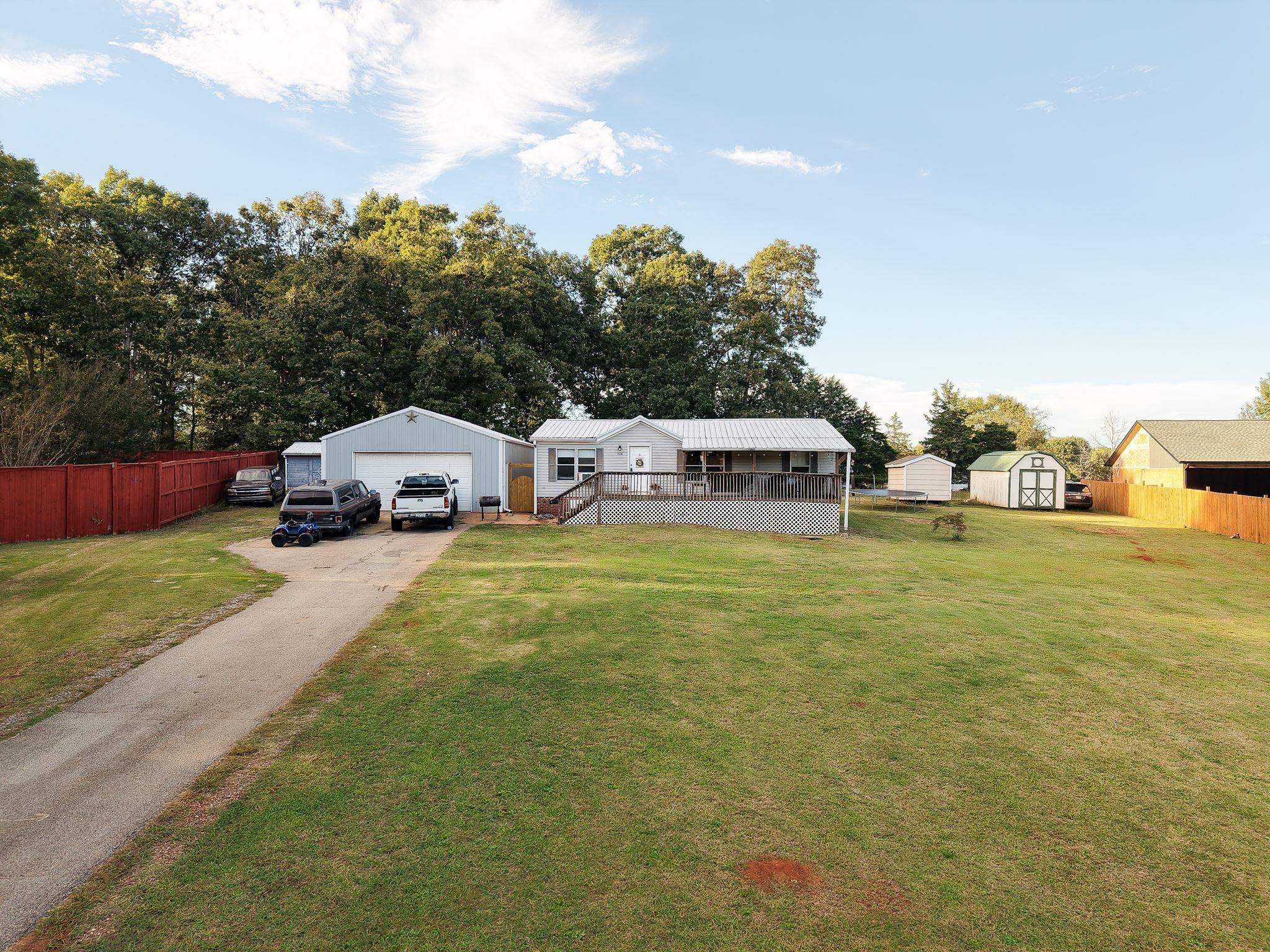 714 Saphire Court Property Photo 33