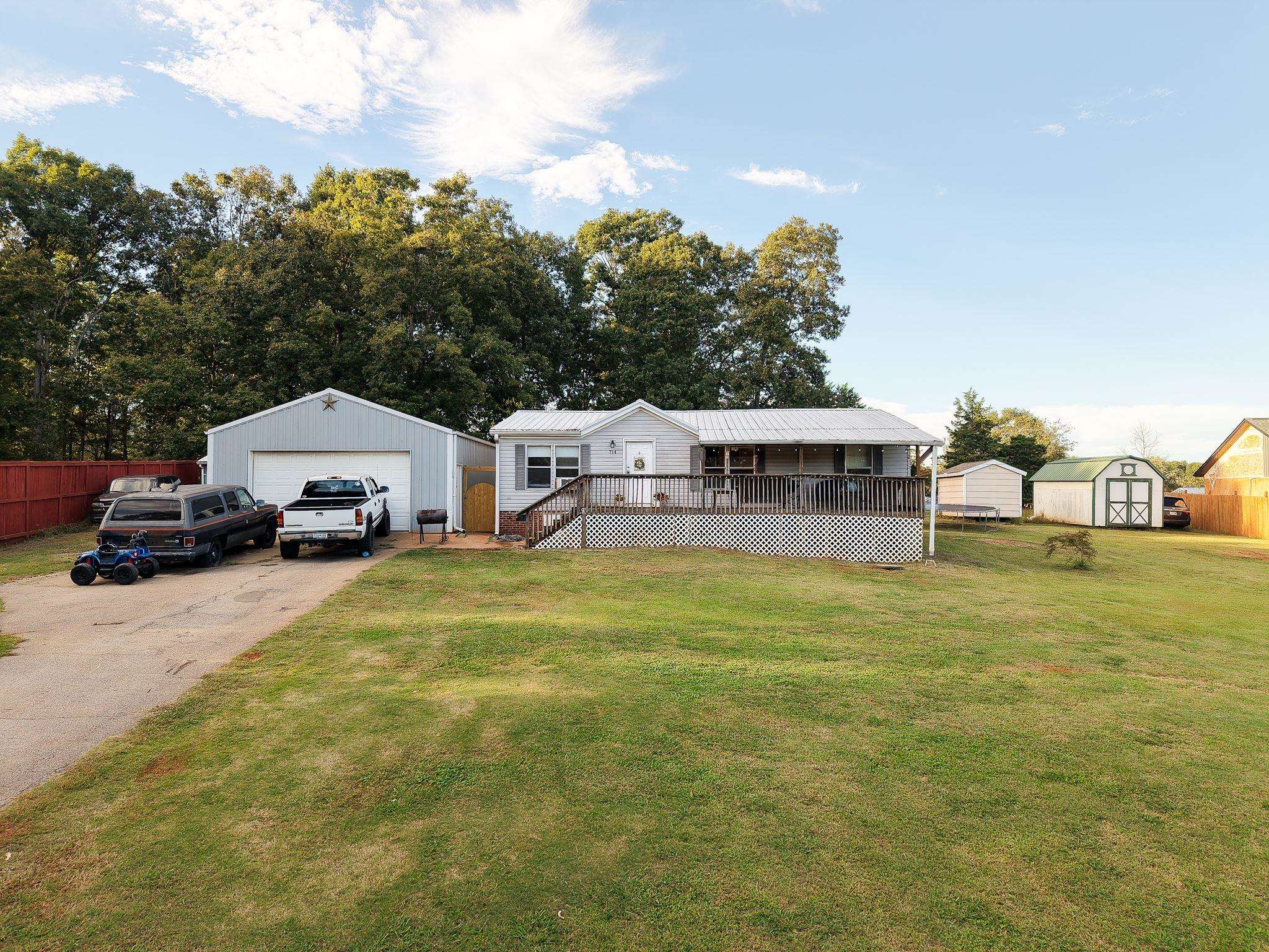 714 Saphire Court Property Photo 41