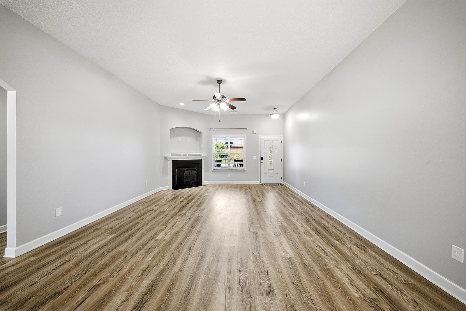 502 E Heatherstone Lane Property Photo 4