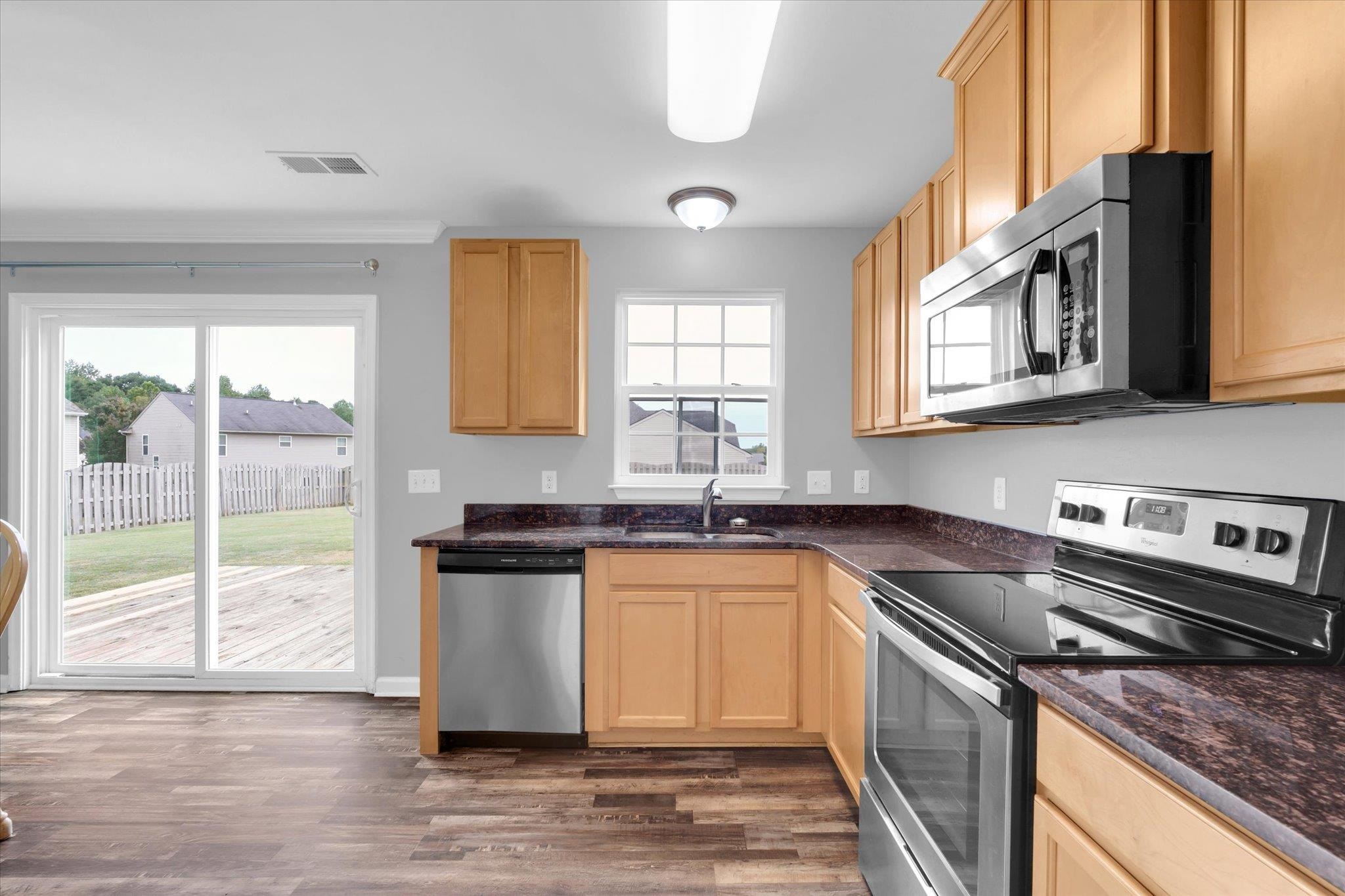 111 Bridgeville Way Property Photo 4