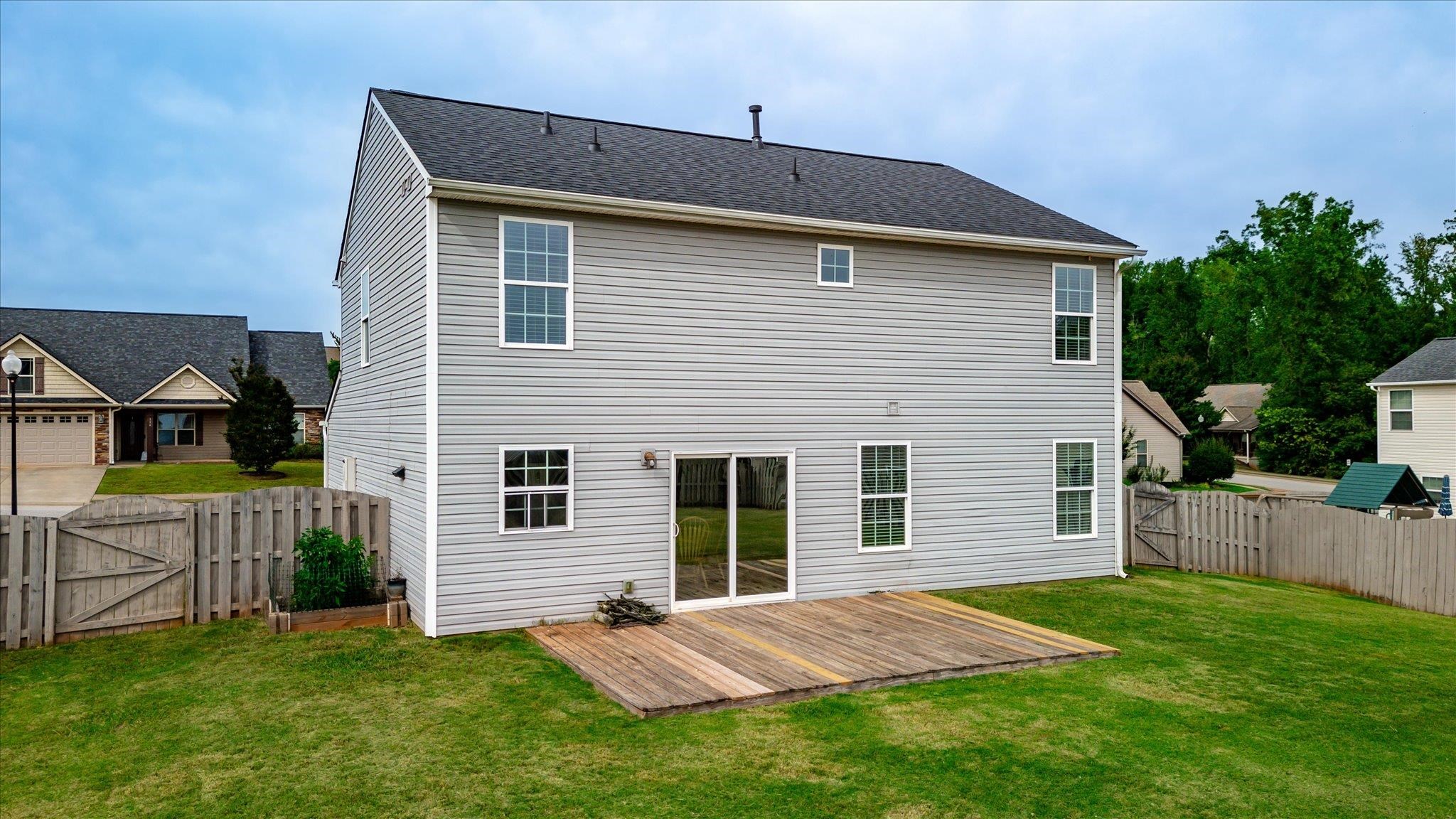 111 Bridgeville Way Property Photo 30