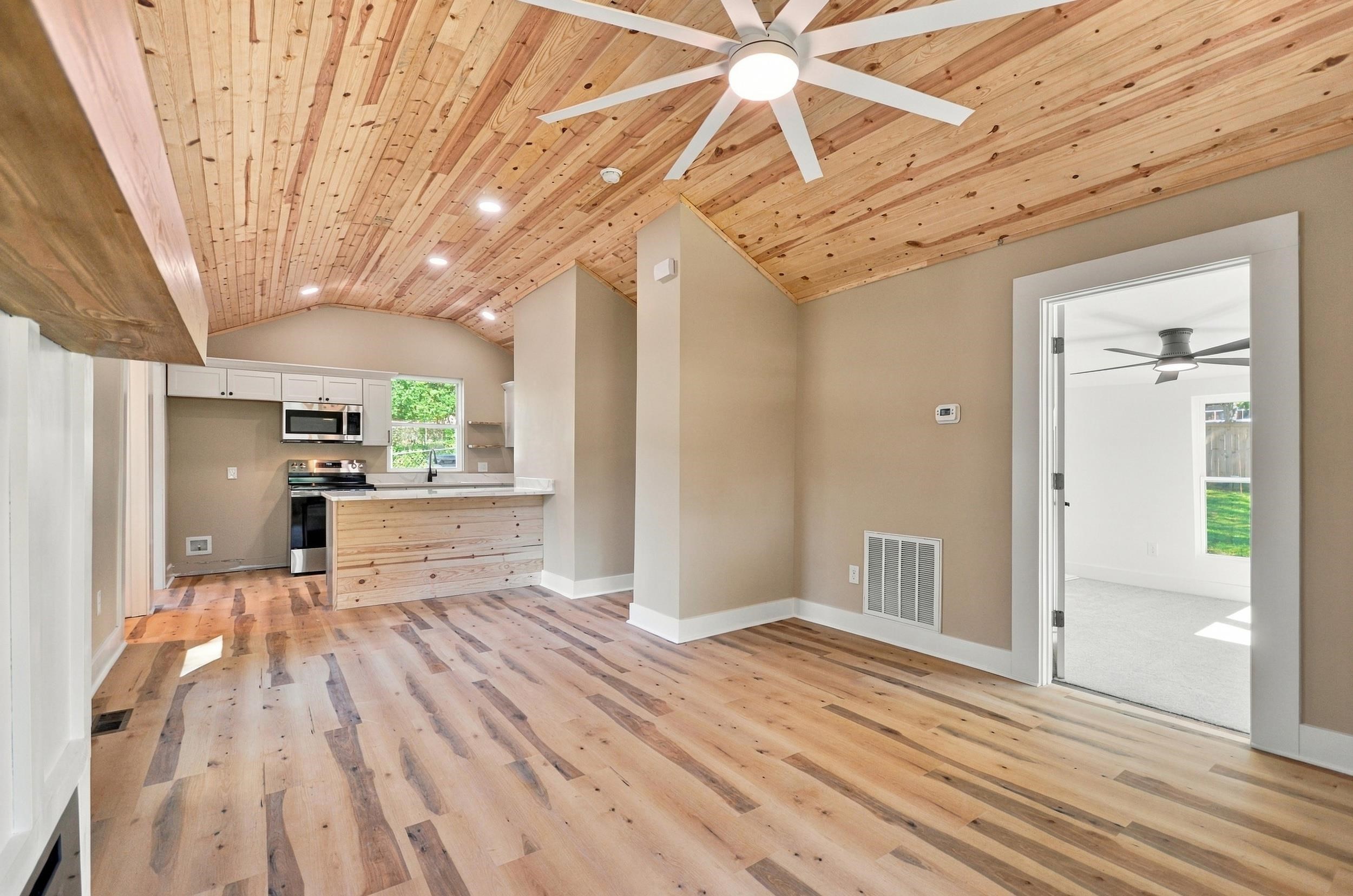 27 Culp Street Property Photo 5