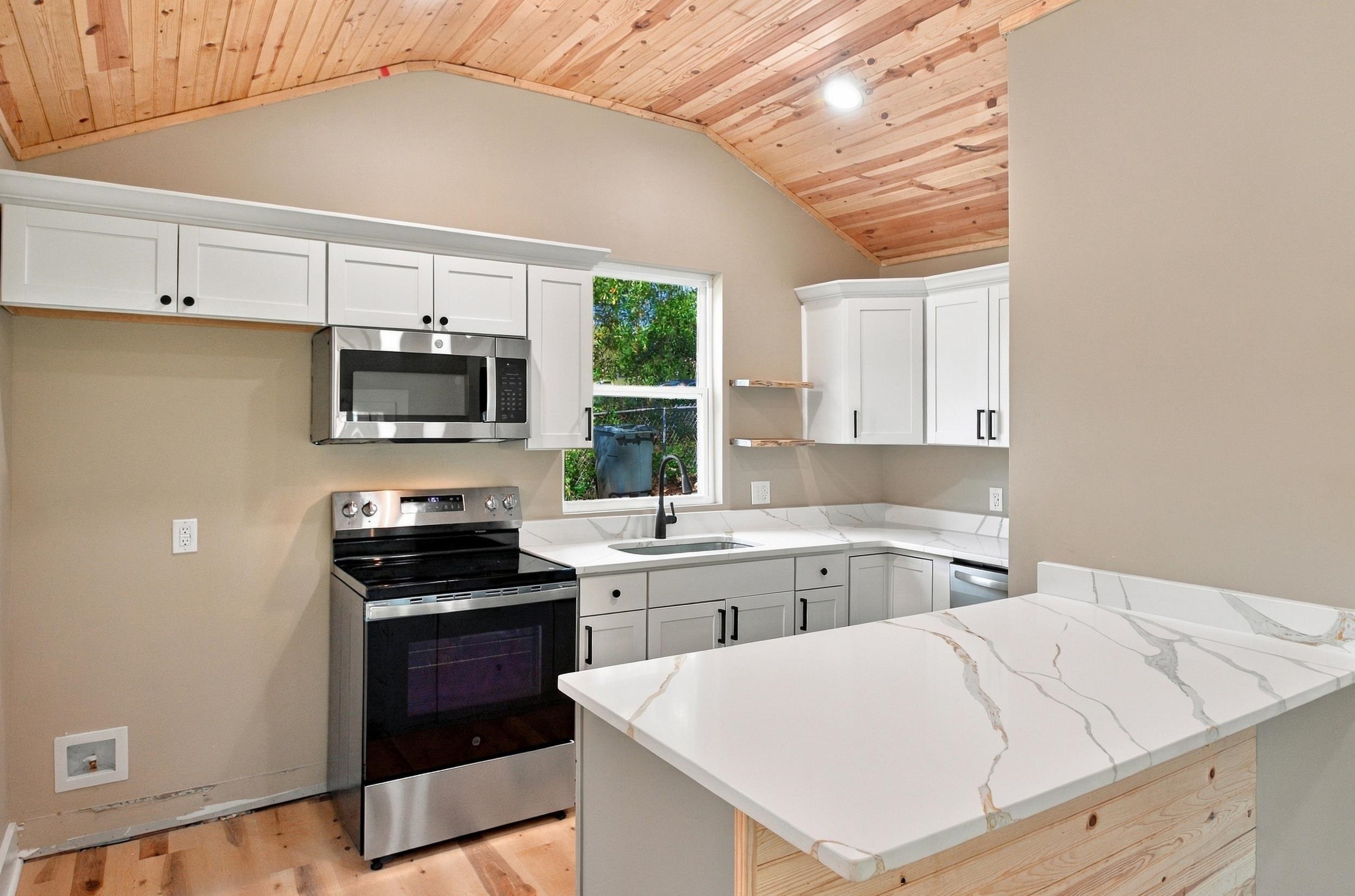 27 Culp Street Property Photo 6