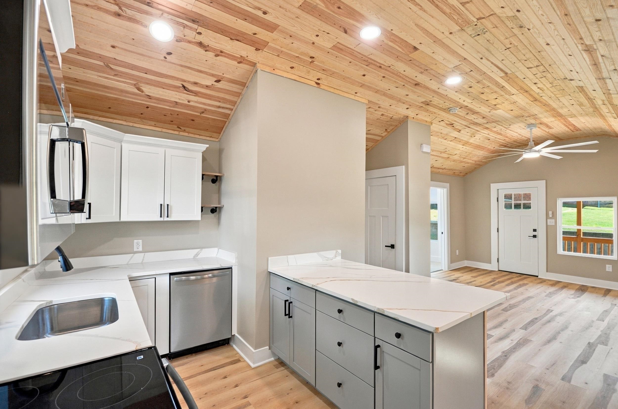 27 Culp Street Property Photo 7