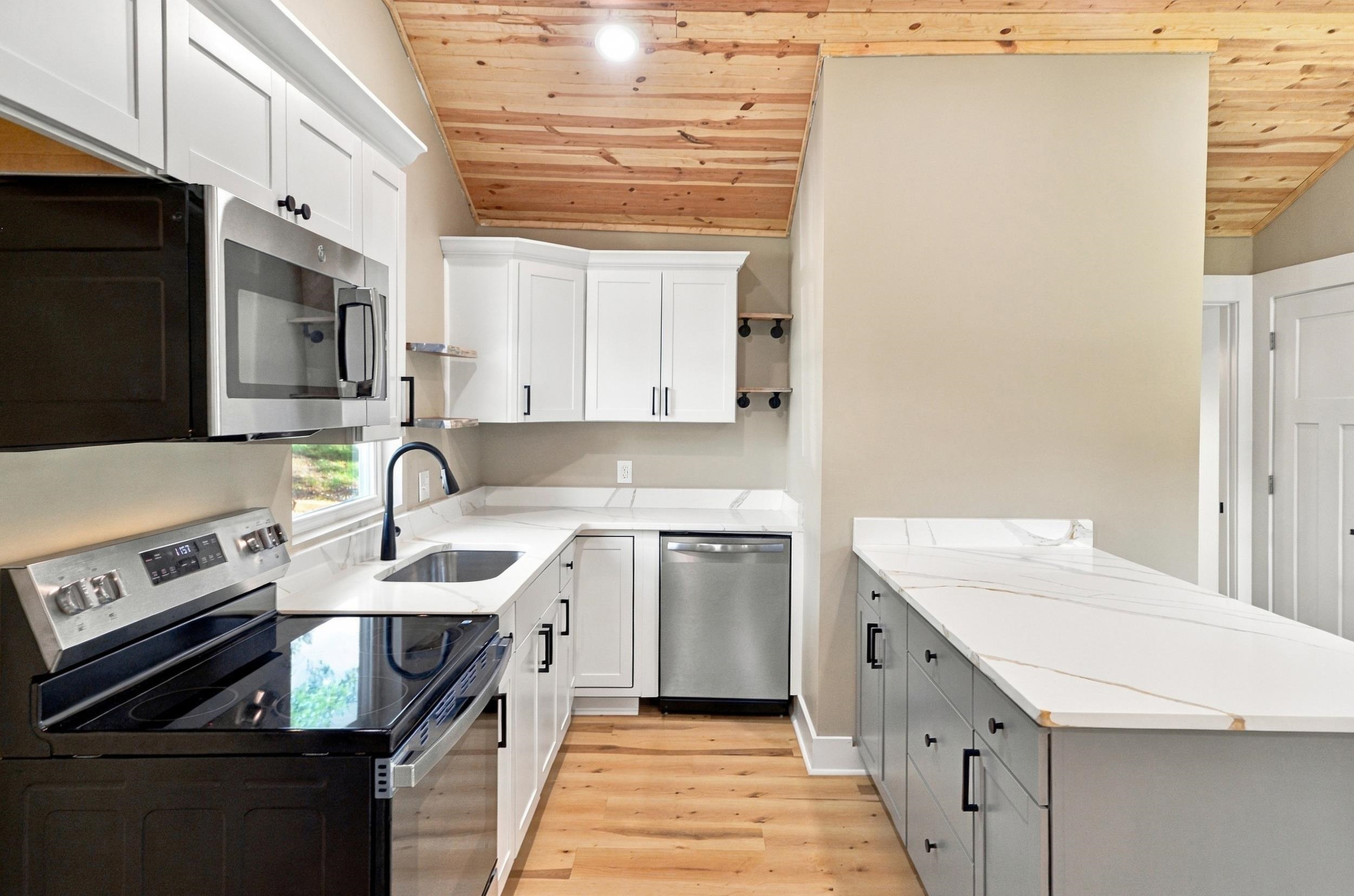 27 Culp Street Property Photo 8