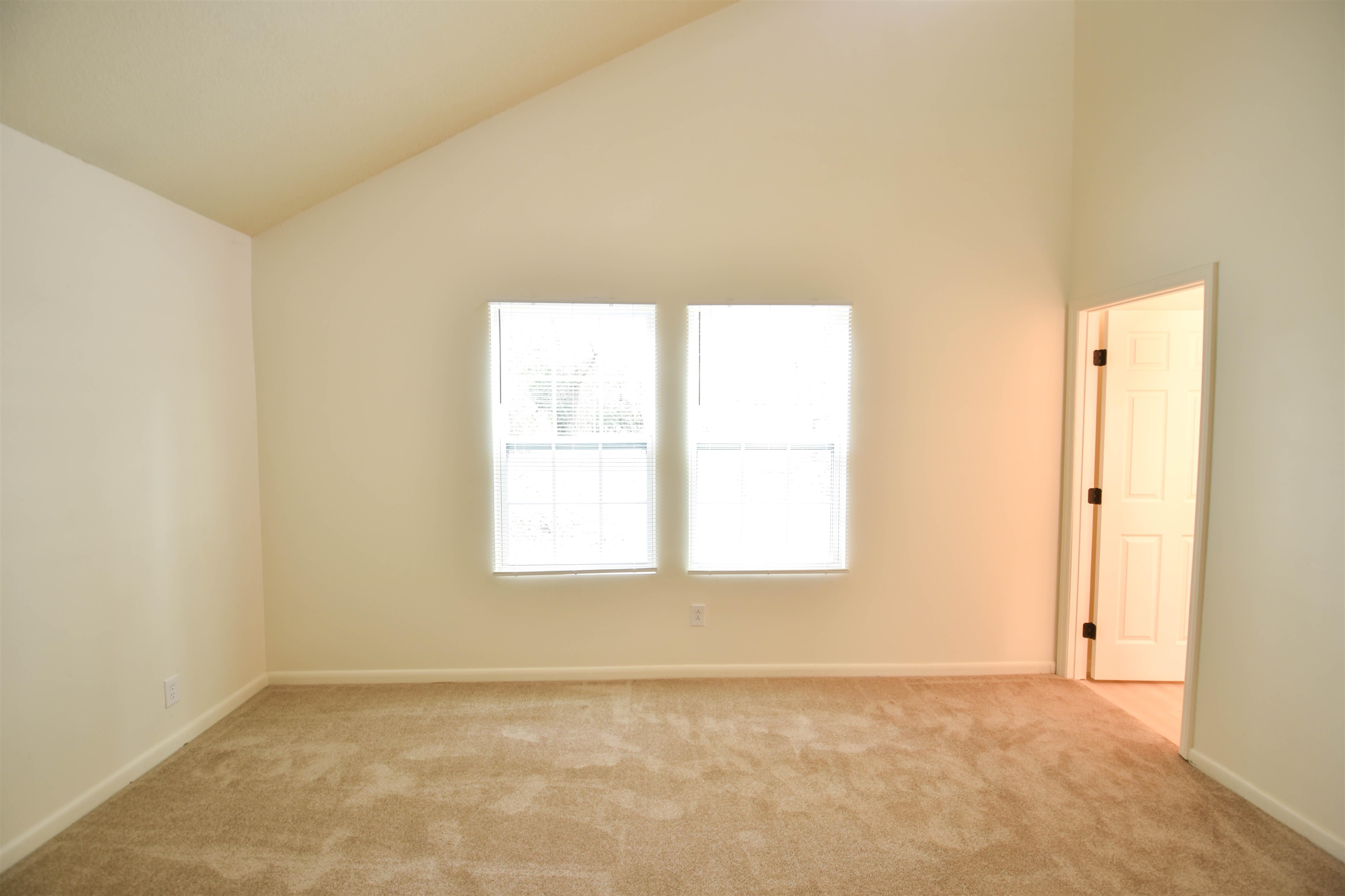 320 Saint James Property Photo 7
