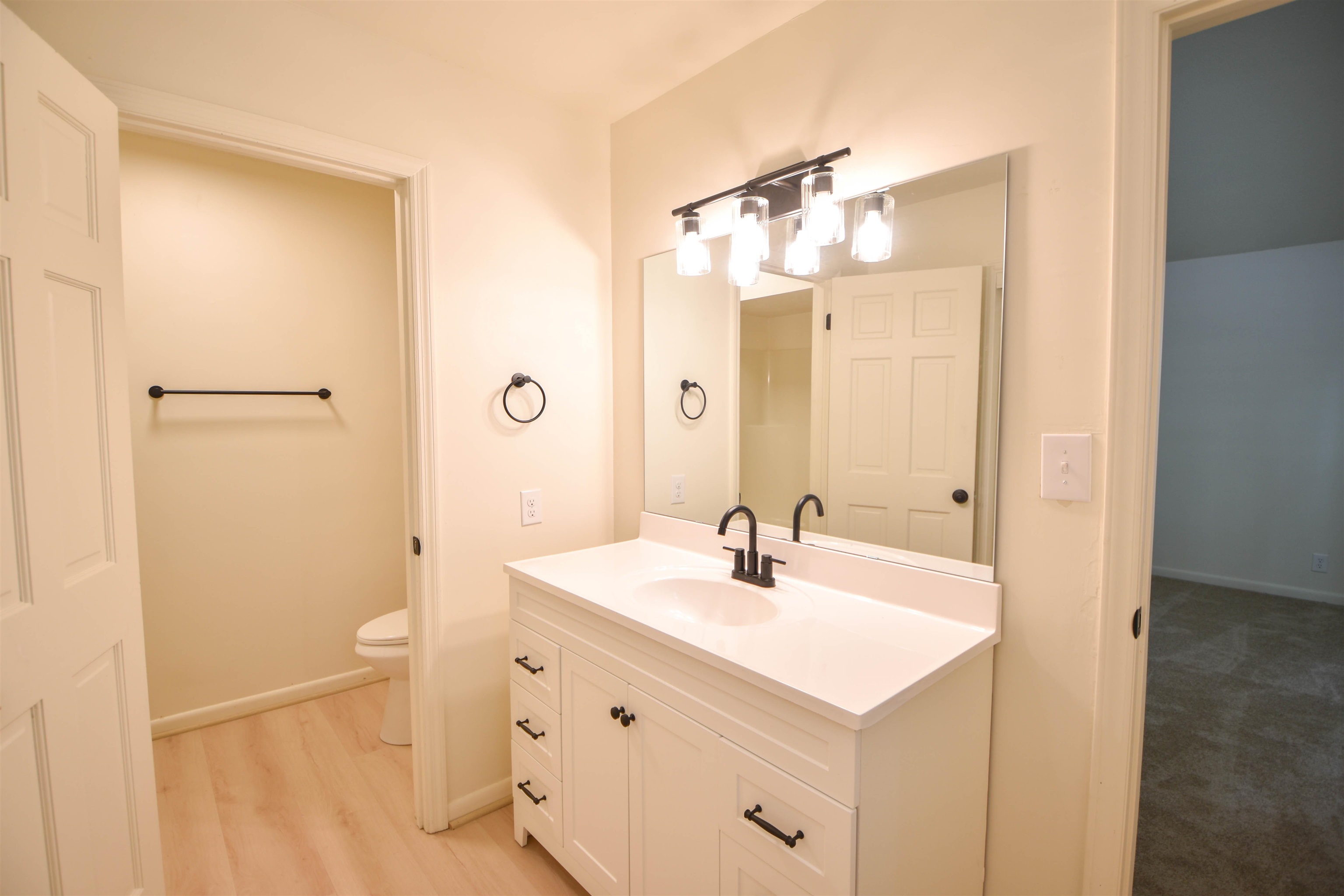 320 Saint James Property Photo 14