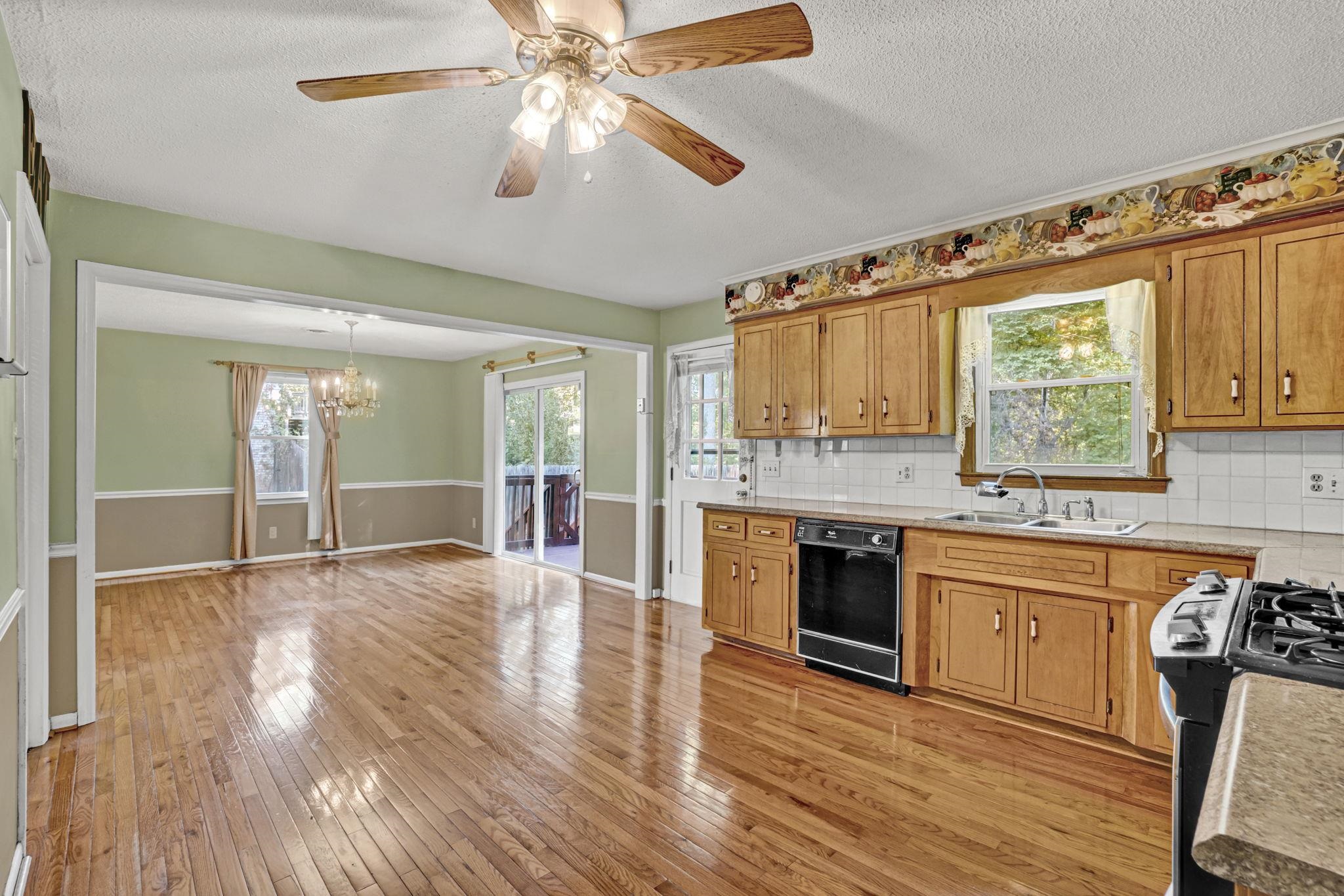 4655 Schirra Court Property Photo 9