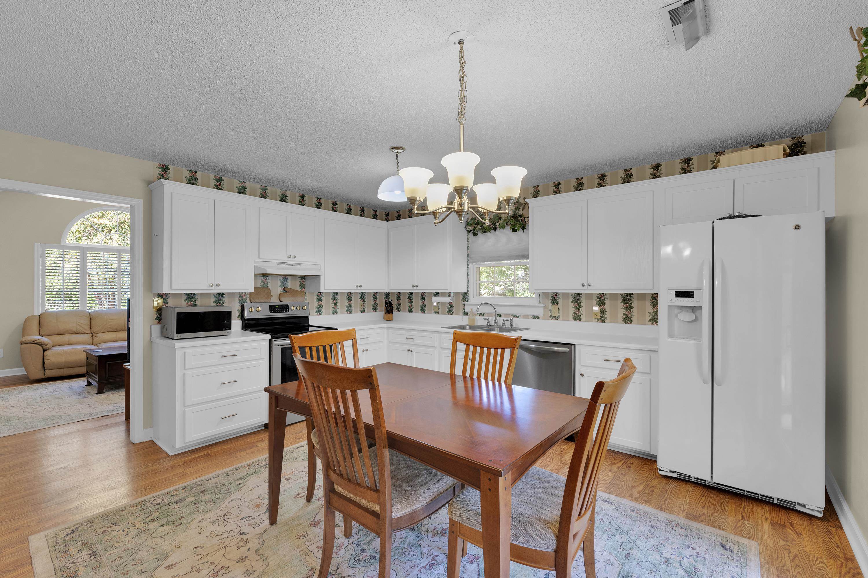143 Cardinal Street Property Photo 5
