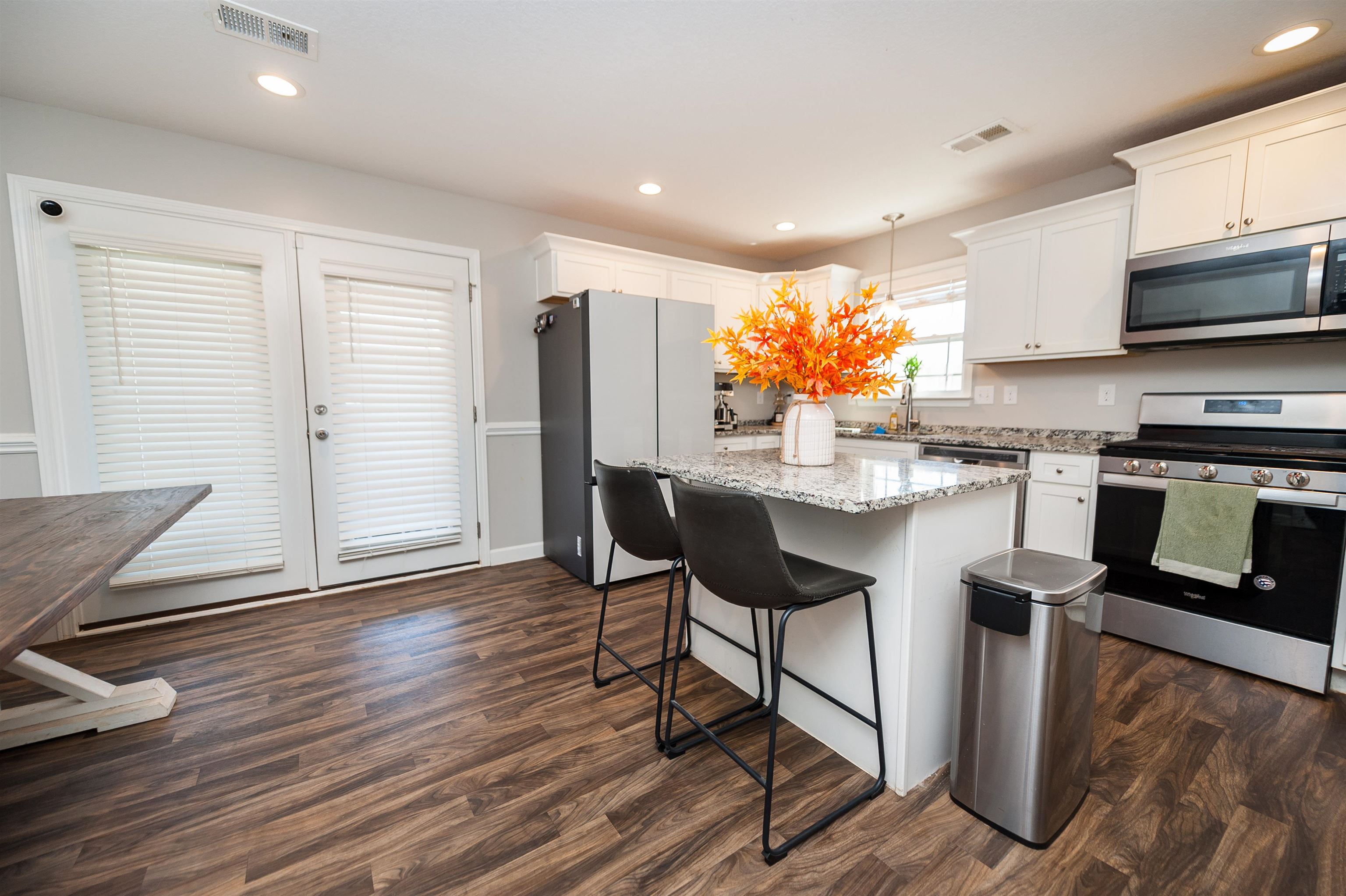 827 Highland View Road Property Photo 4