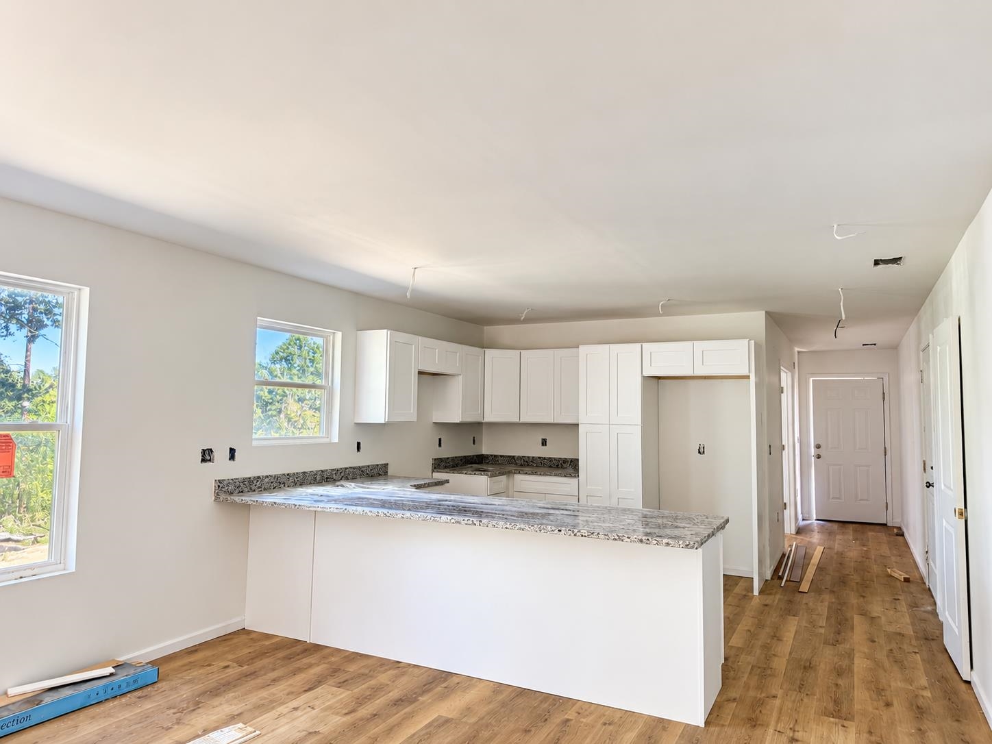 132 Everett Street Property Photo 4