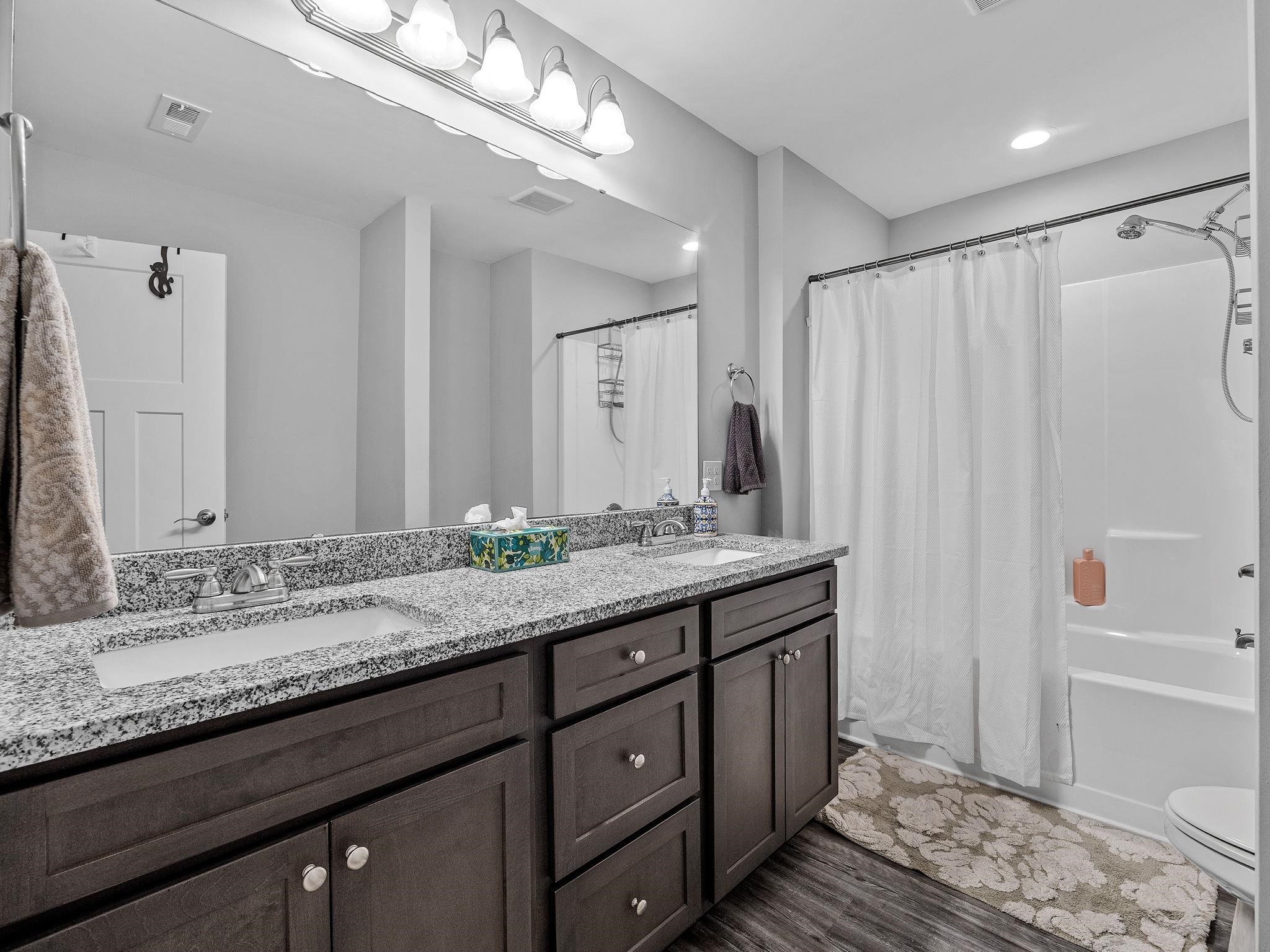 105 Valley Creek Dr Property Photo 26