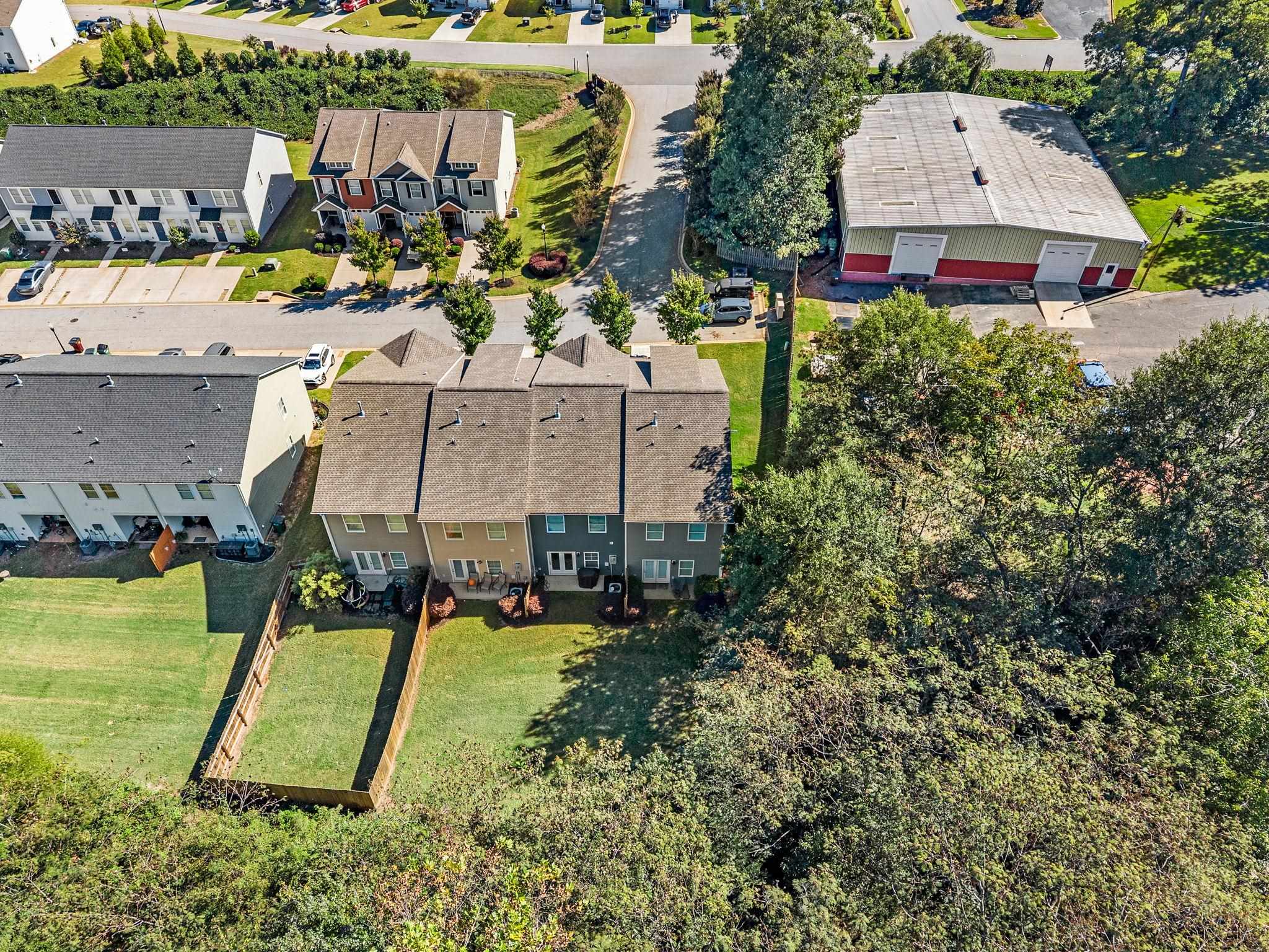 105 Valley Creek Dr Property Photo 40