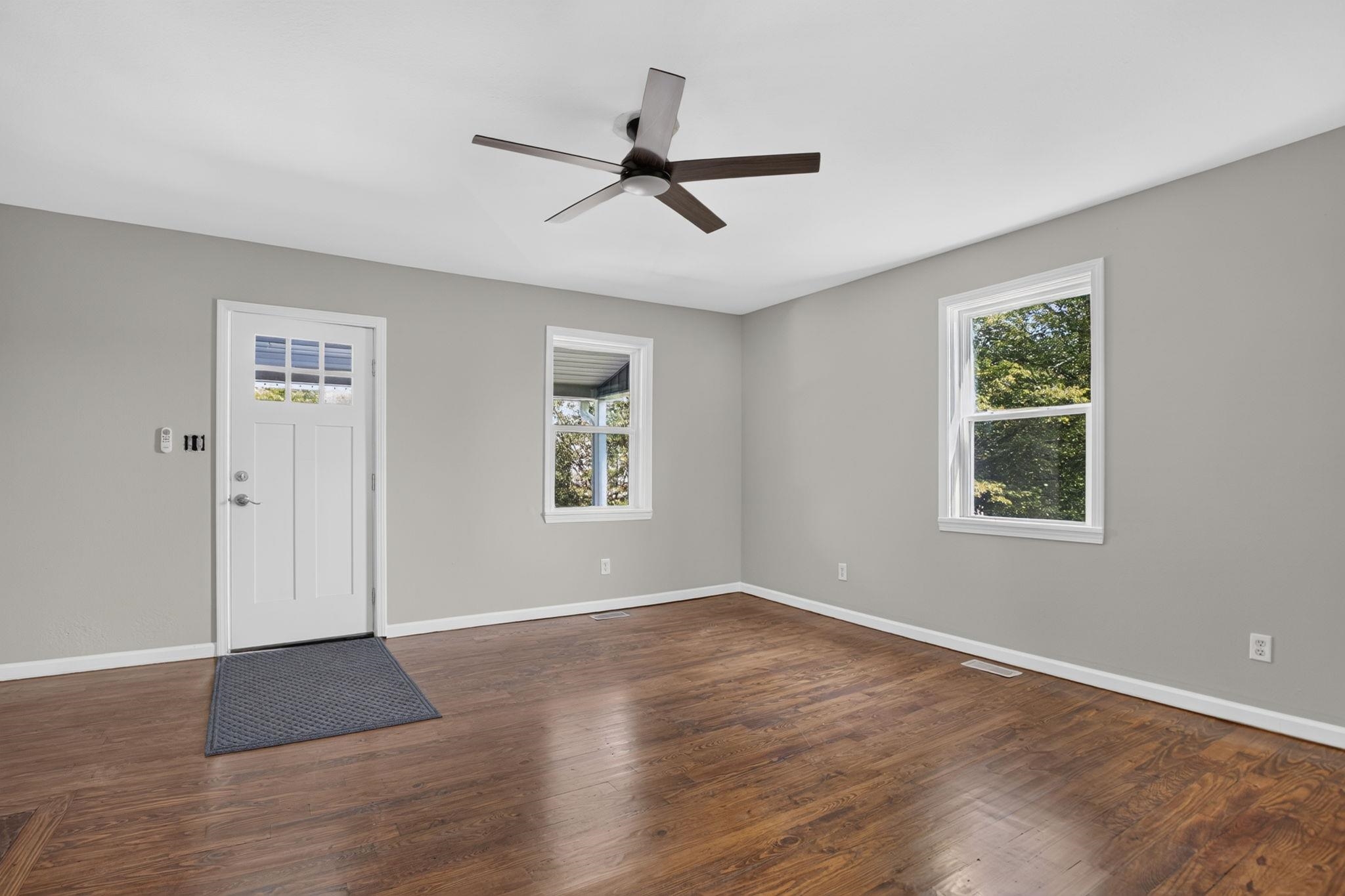 342811 Property Photo 10