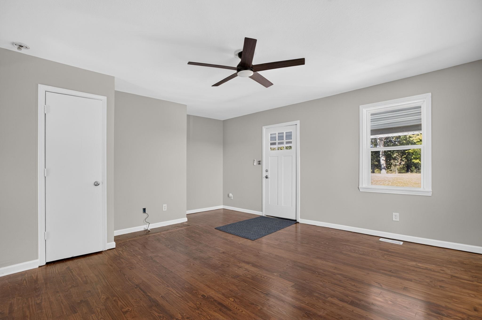 342811 Property Photo 11