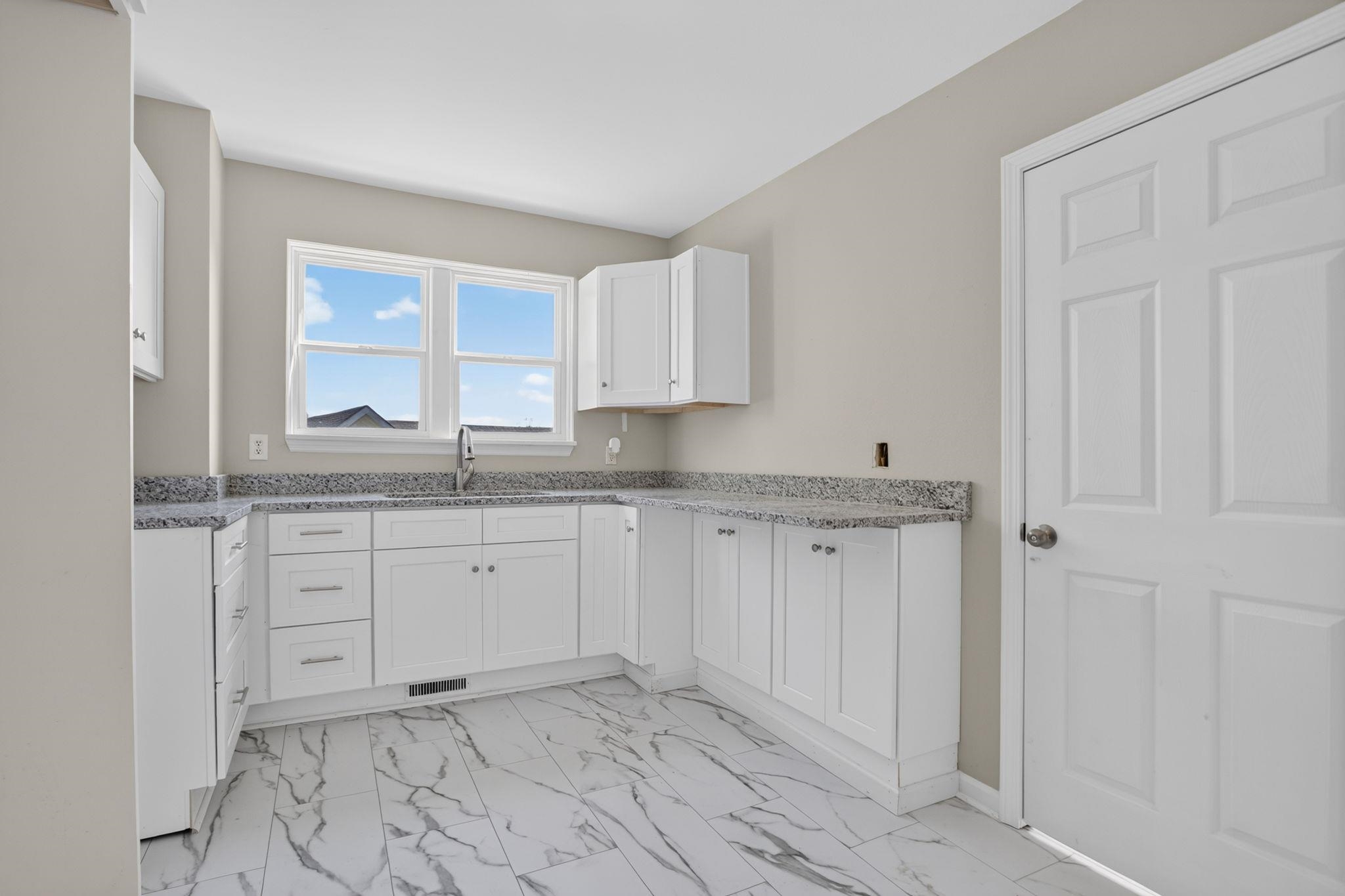 342811 Property Photo 19