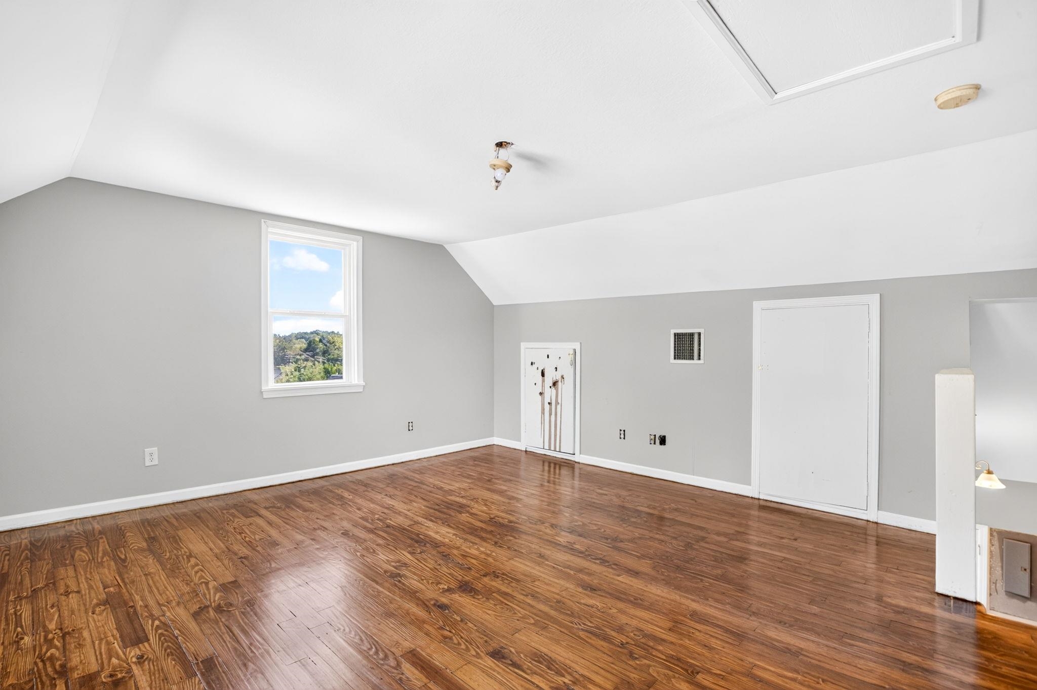 342811 Property Photo 26