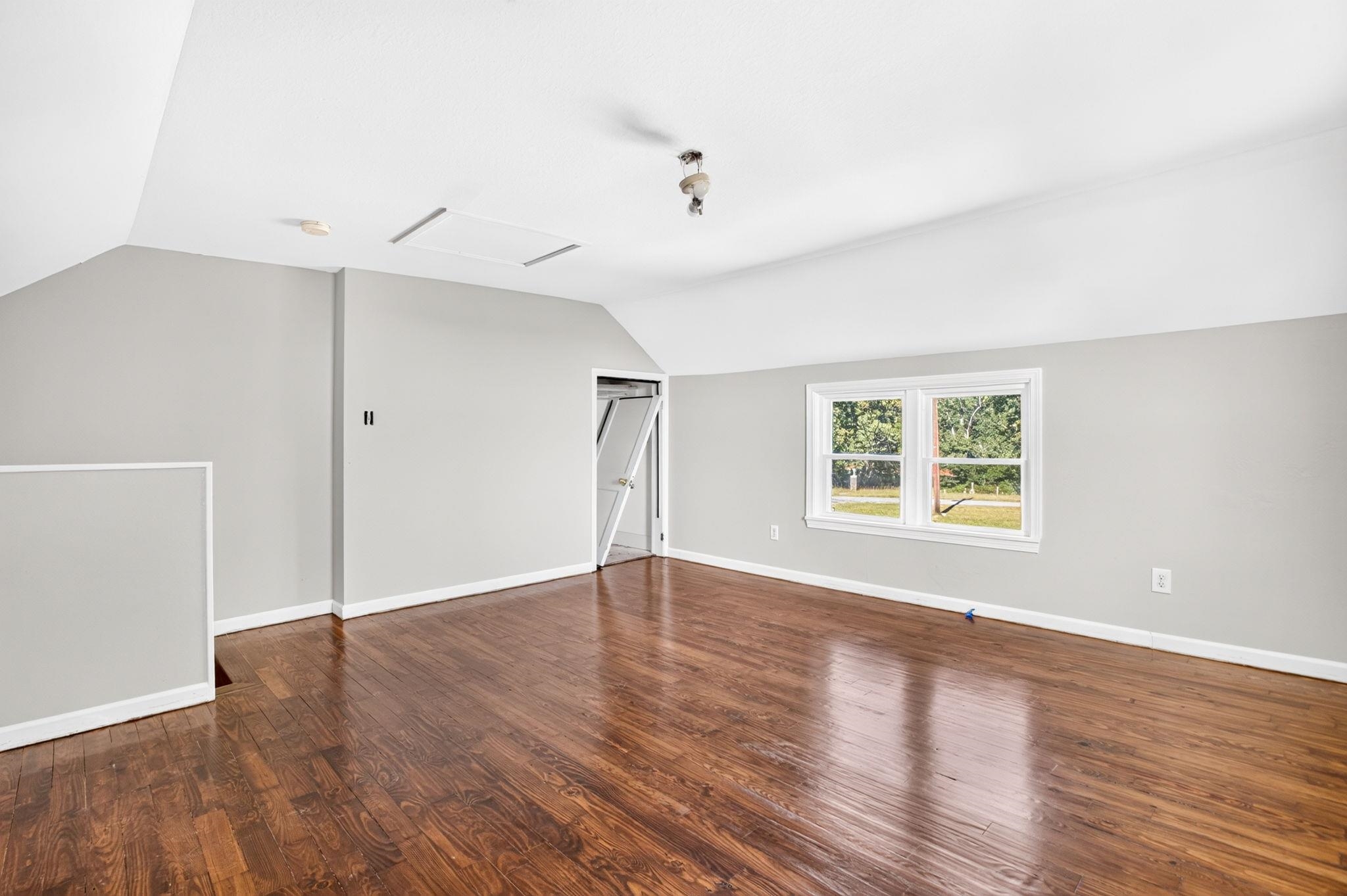 342811 Property Photo 28