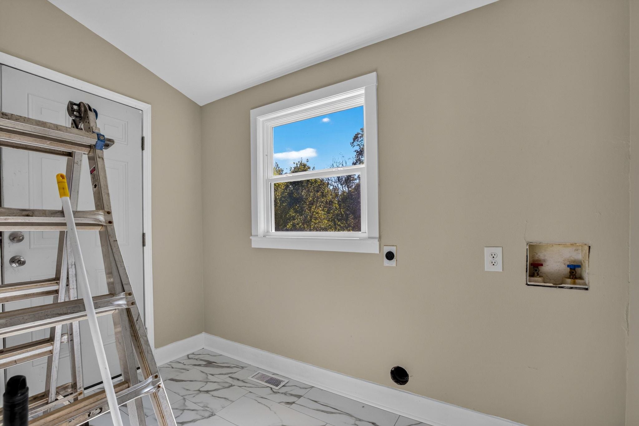 342811 Property Photo 29