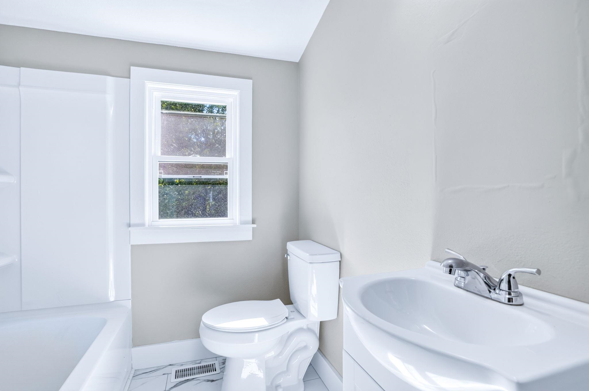 342811 Property Photo 43