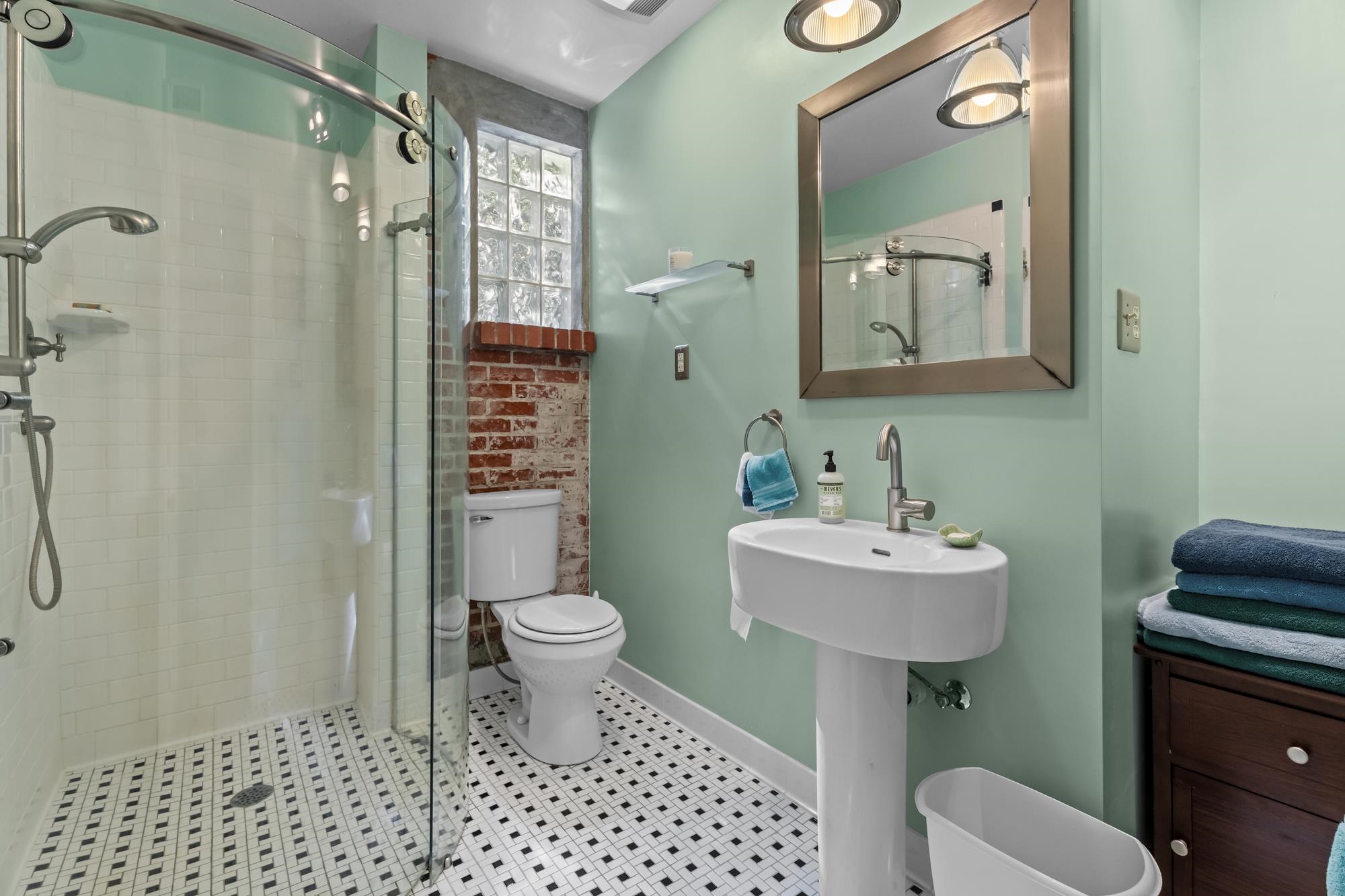 104 Eastwood Avenue Property Photo 30