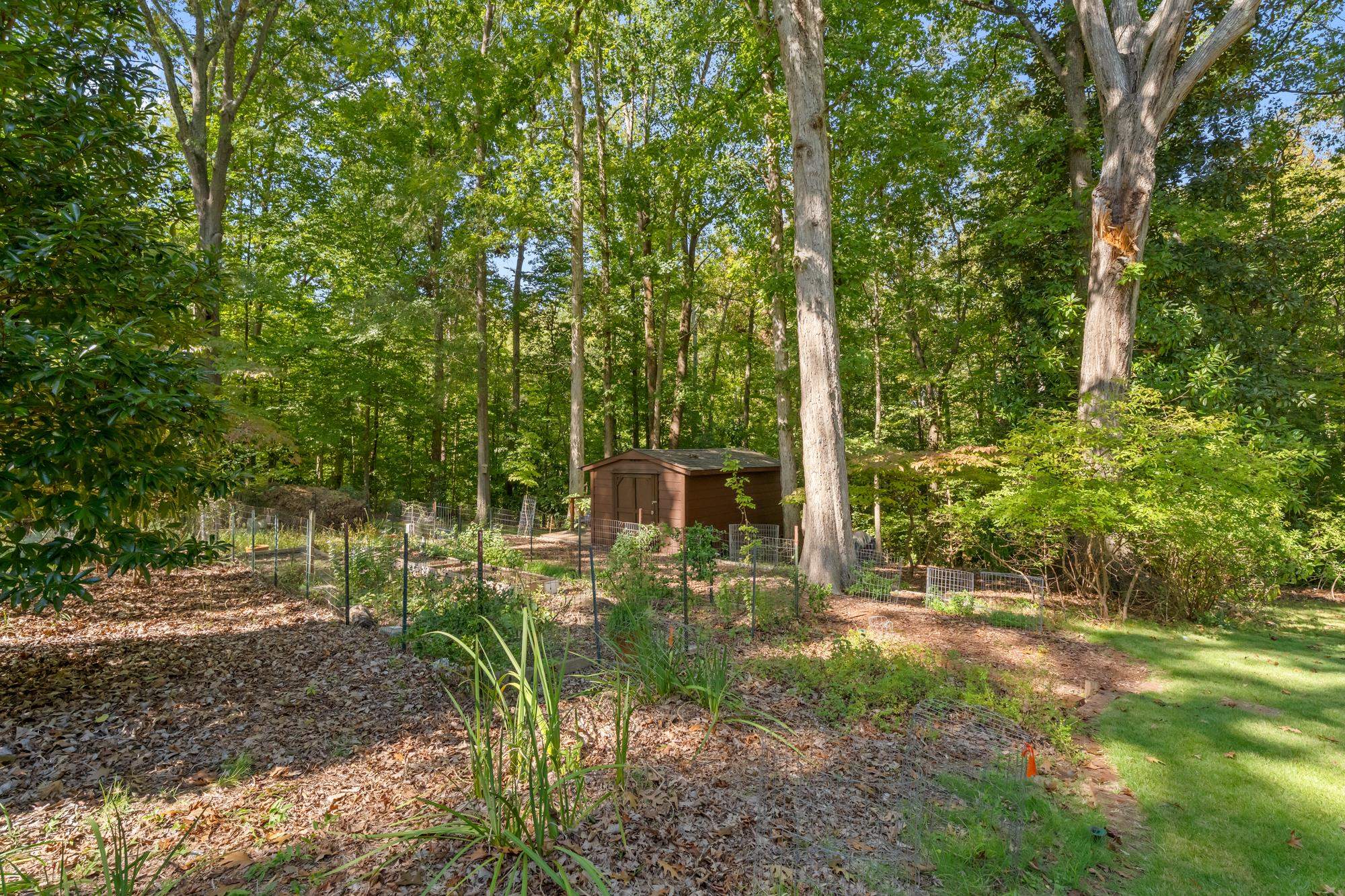 104 Eastwood Avenue Property Photo 44