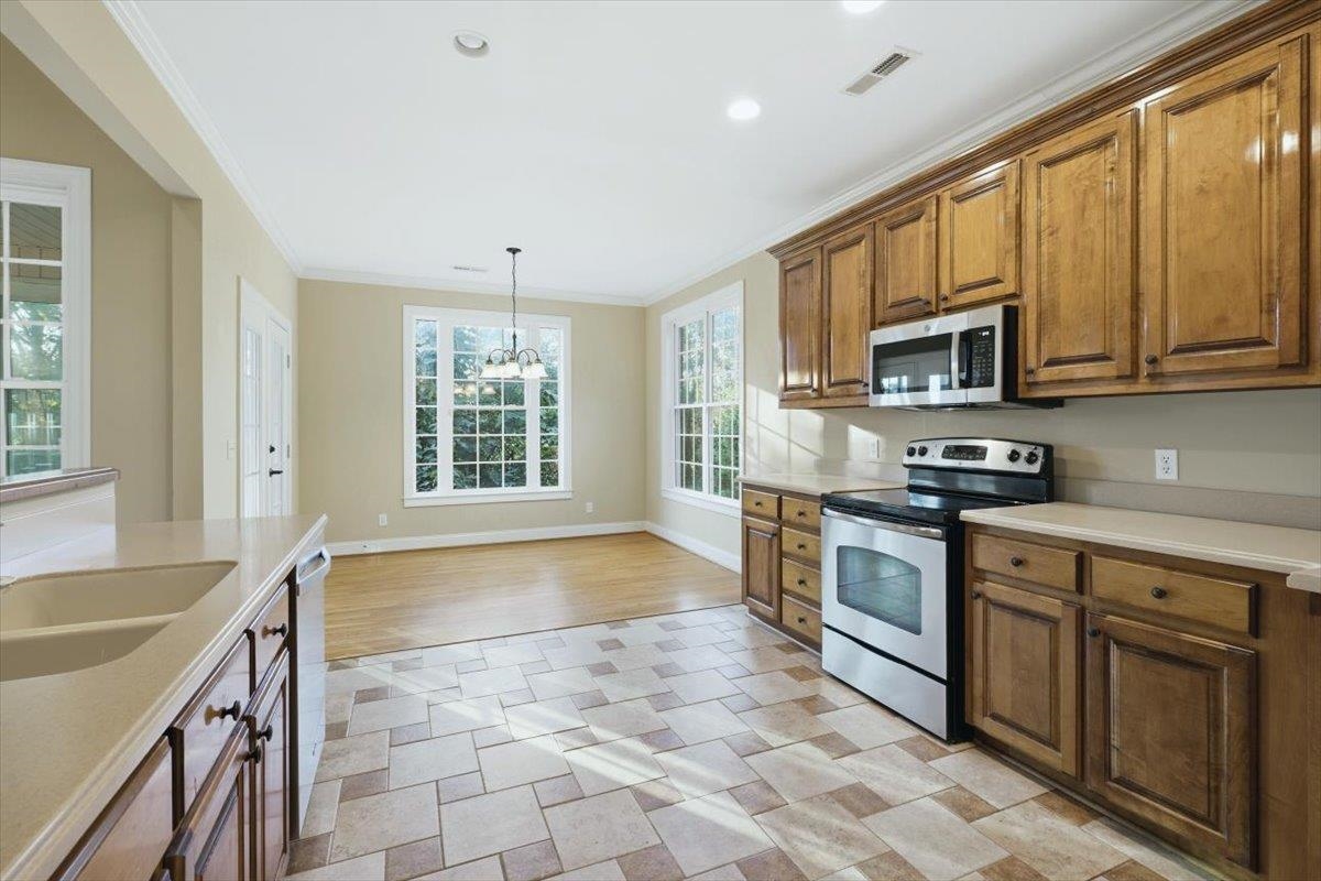 111 William Owens Way Property Photo 12