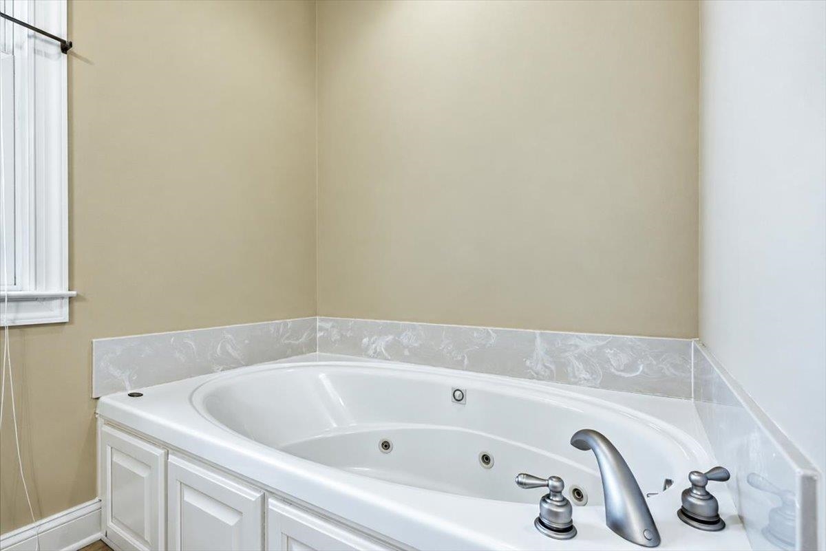 111 William Owens Way Property Photo 19