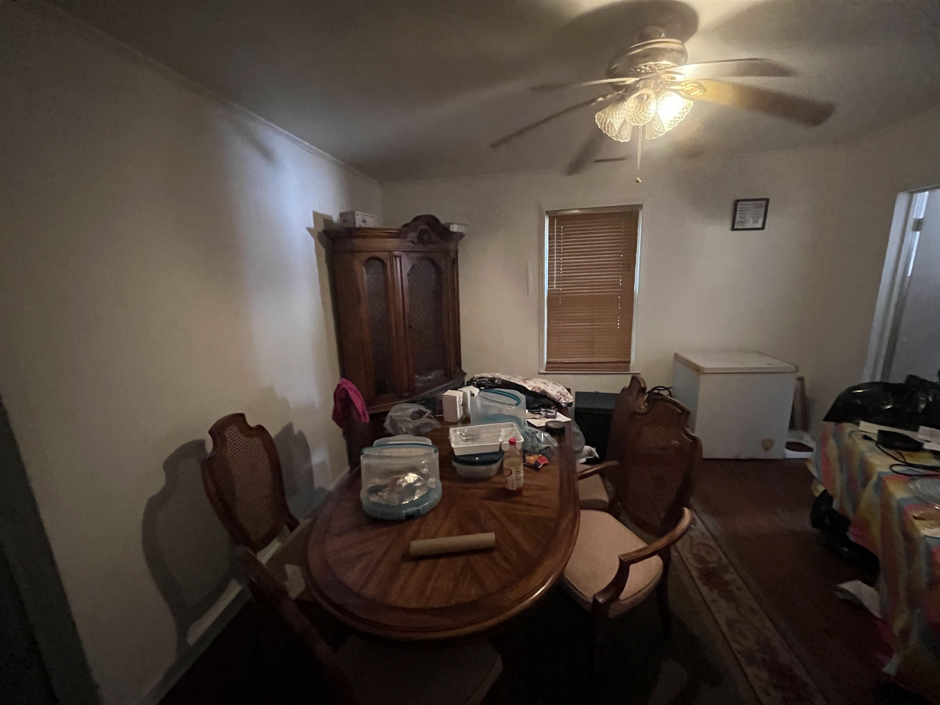115 N Logan St Property Photo 8
