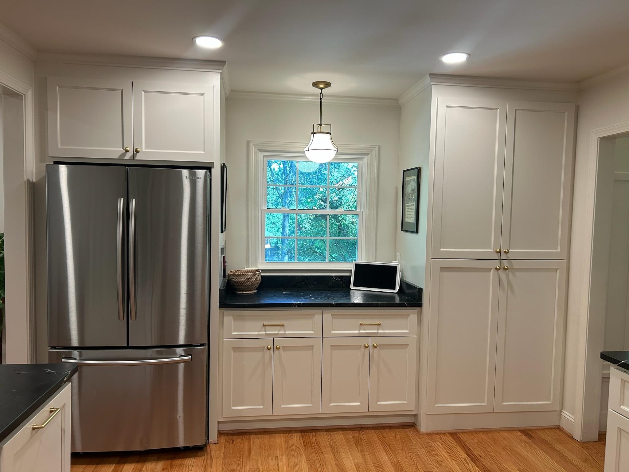 284 Henderson Road Property Photo 5