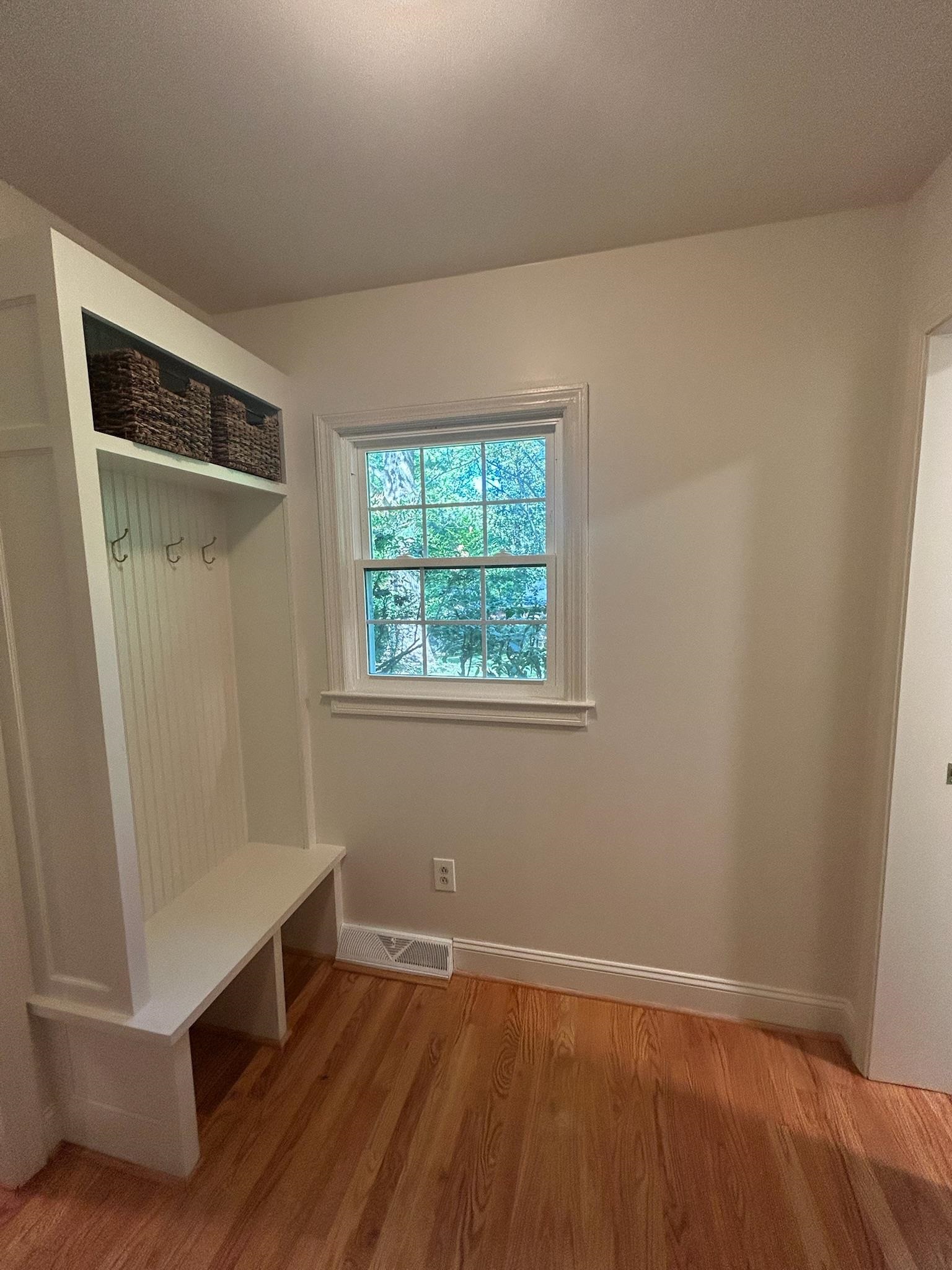 284 Henderson Road Property Photo 12