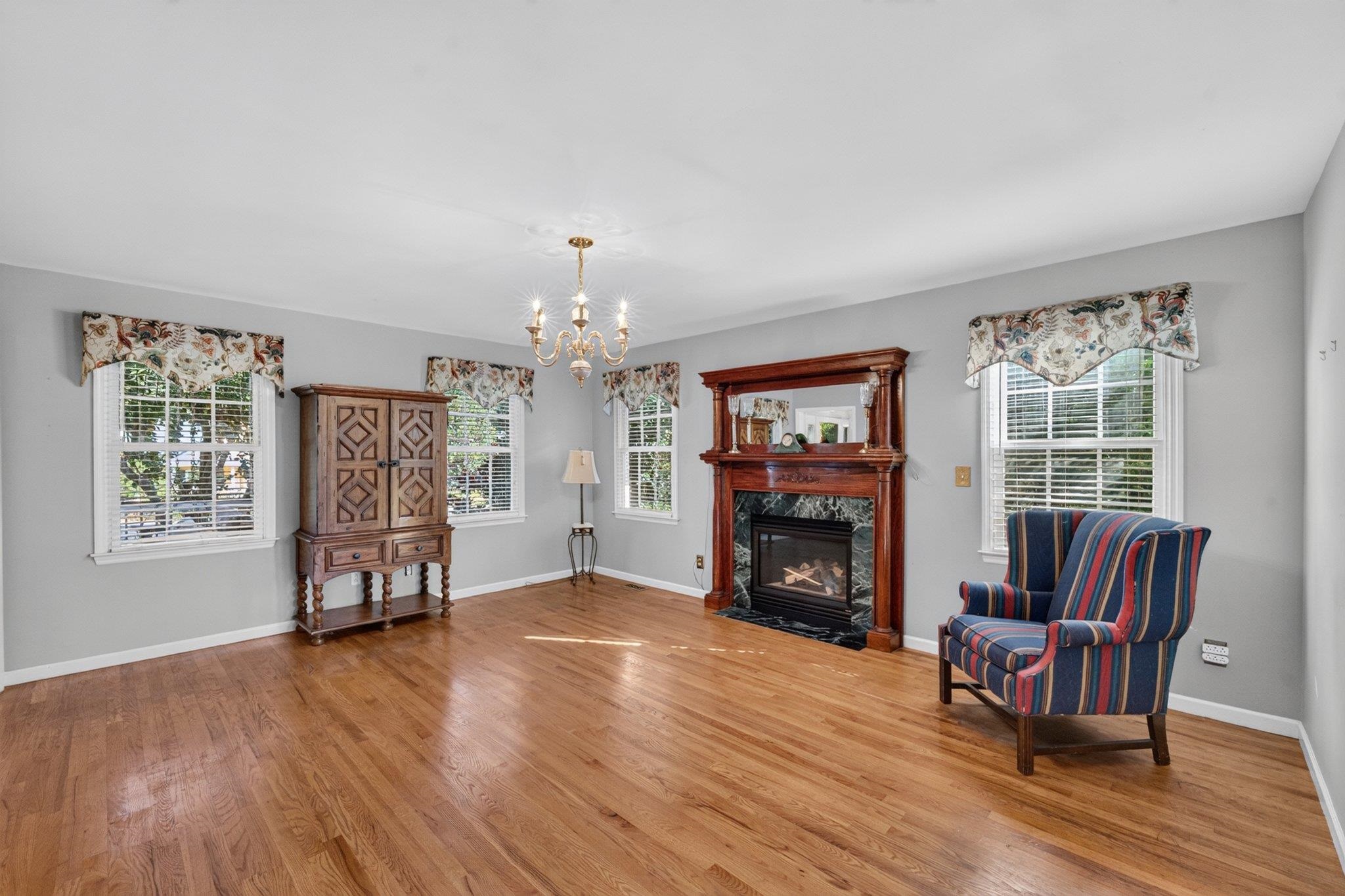 215 Coburn Drive Property Photo 12