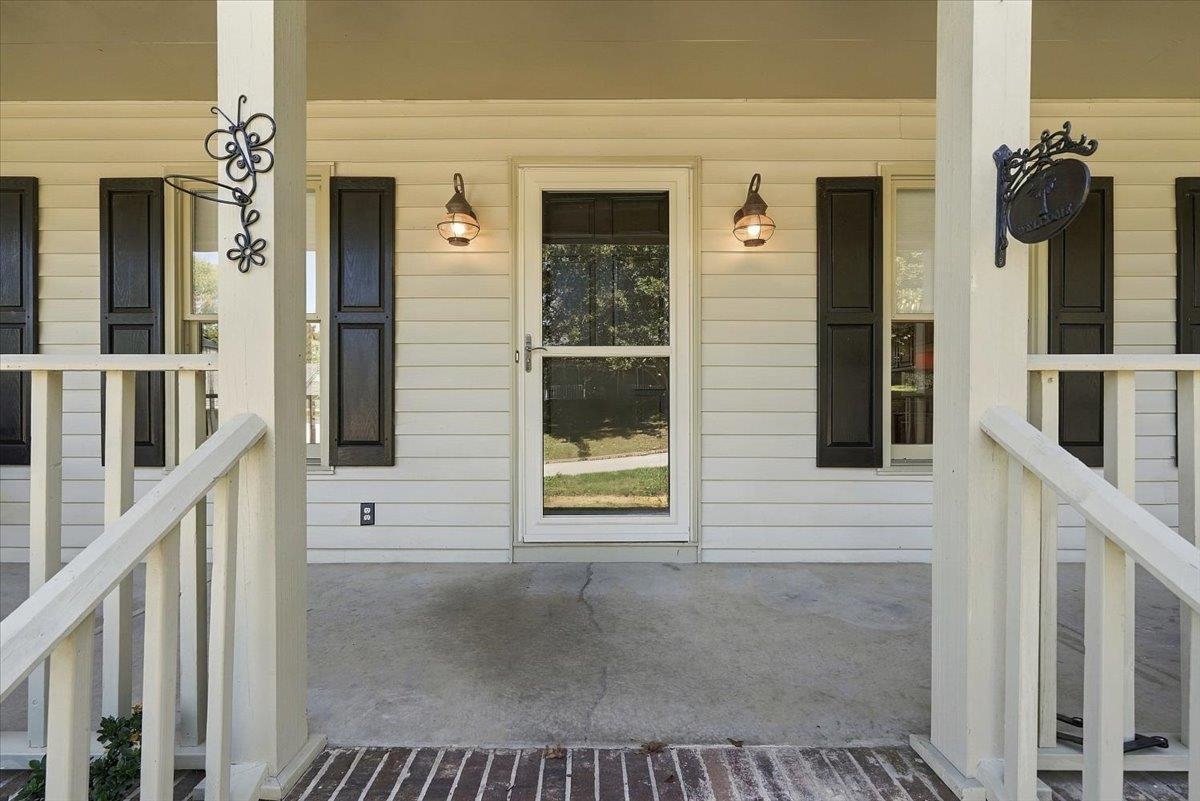 202 Bright Water Lane Property Photo 5
